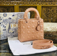 CD Handbag with box