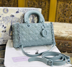 CD Handbag with box