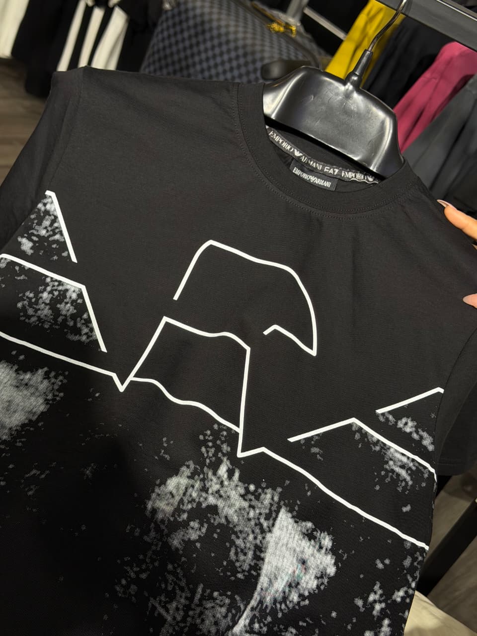 Armani Tshirt