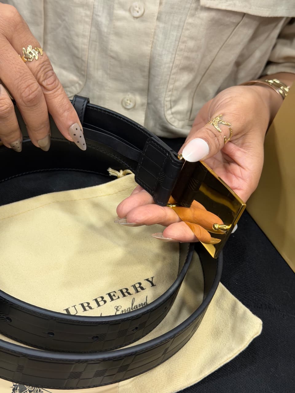 Burberry 1:1 Grade Genuine Leather Men's Belt with Complete Box Packaging