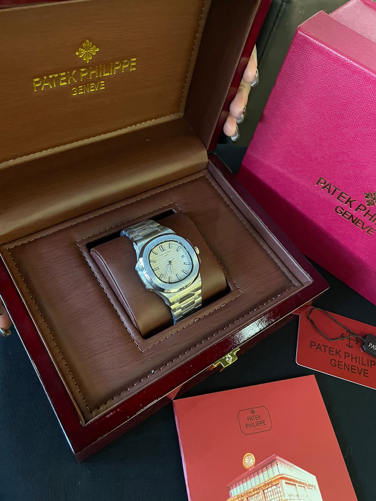 Patek Philippe Nautilus AAA Class Steanless Steal Watch with Complete! box Packaging