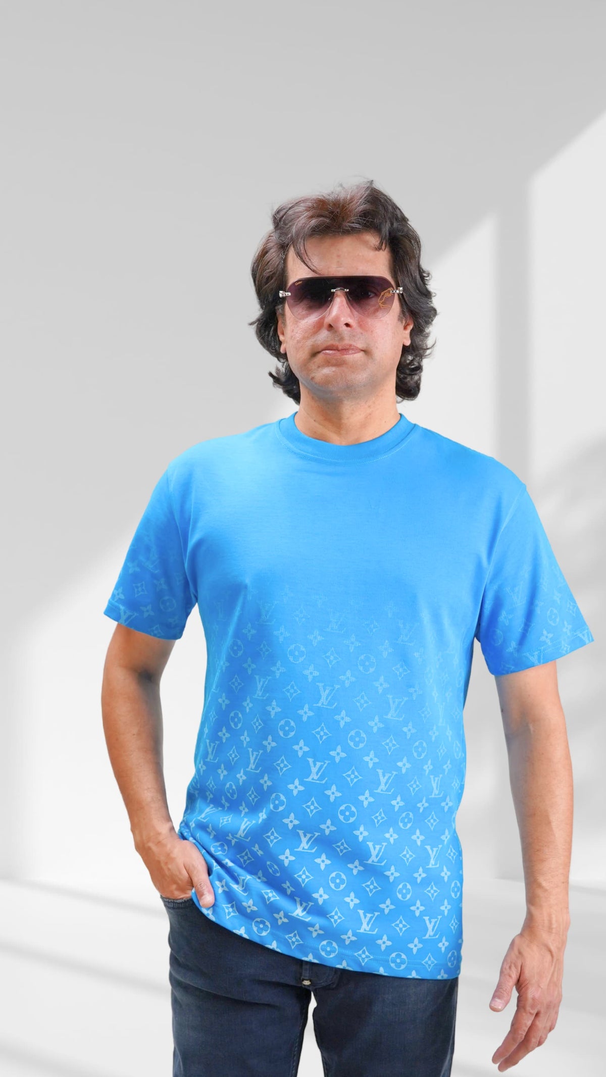 Louis Vuitton - Men's T - Shirts