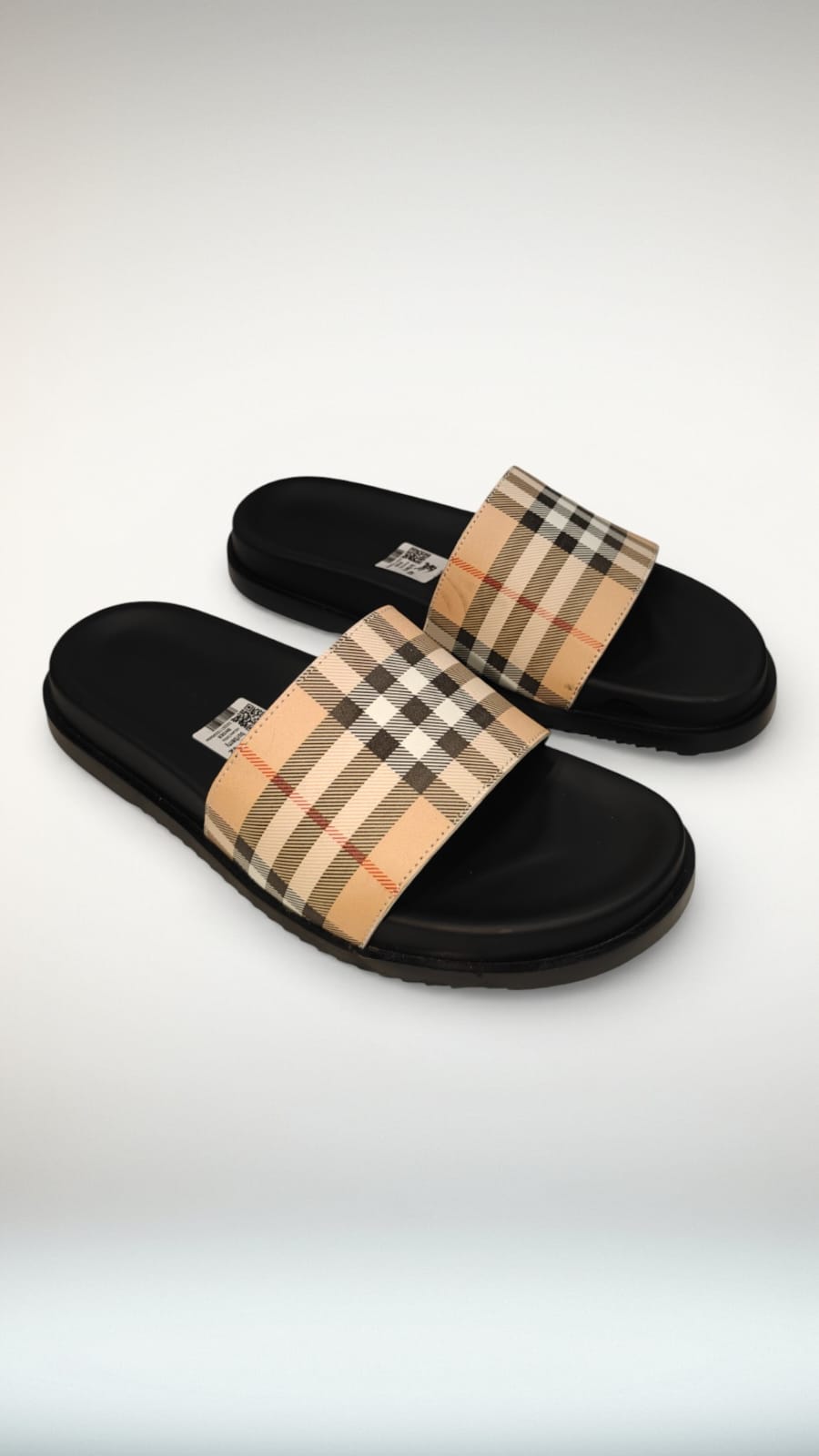 Burberry High End Slide with box