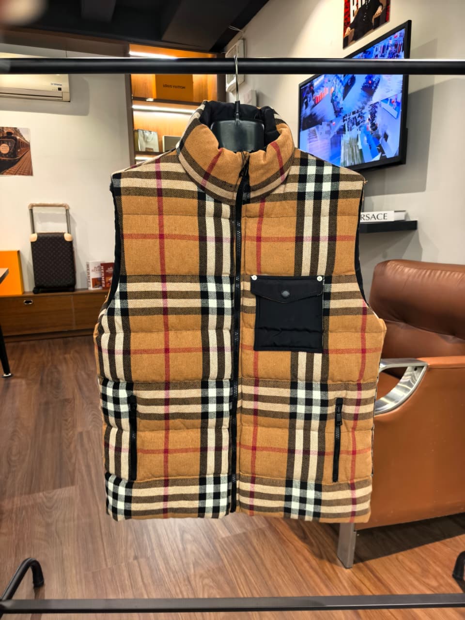 Burberry 1:1 Grade Reversible Double Sided Gilet Jacket