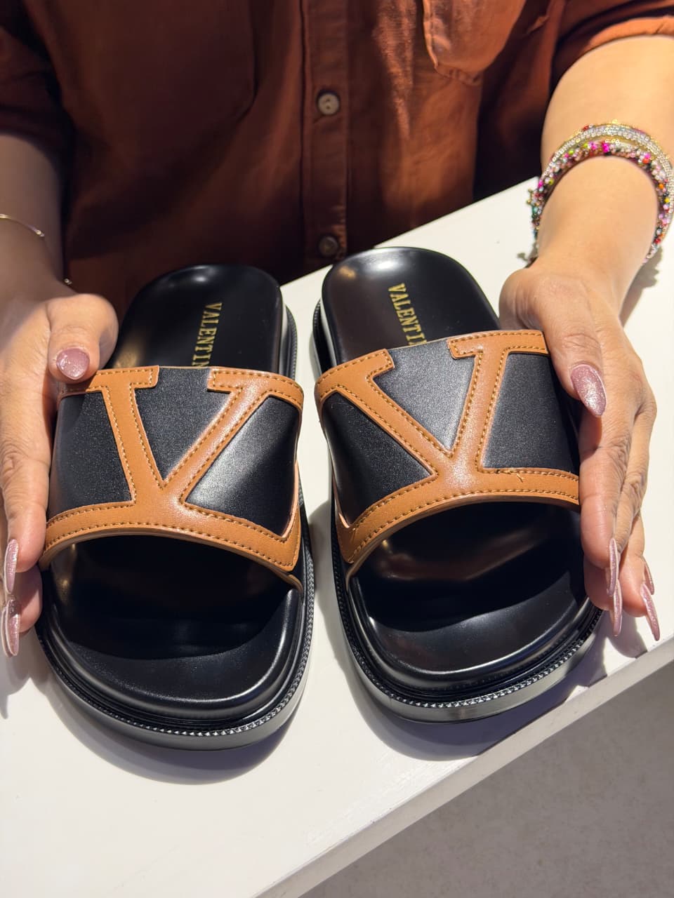 Valentino Slides