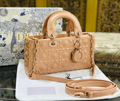 CD Handbag with box