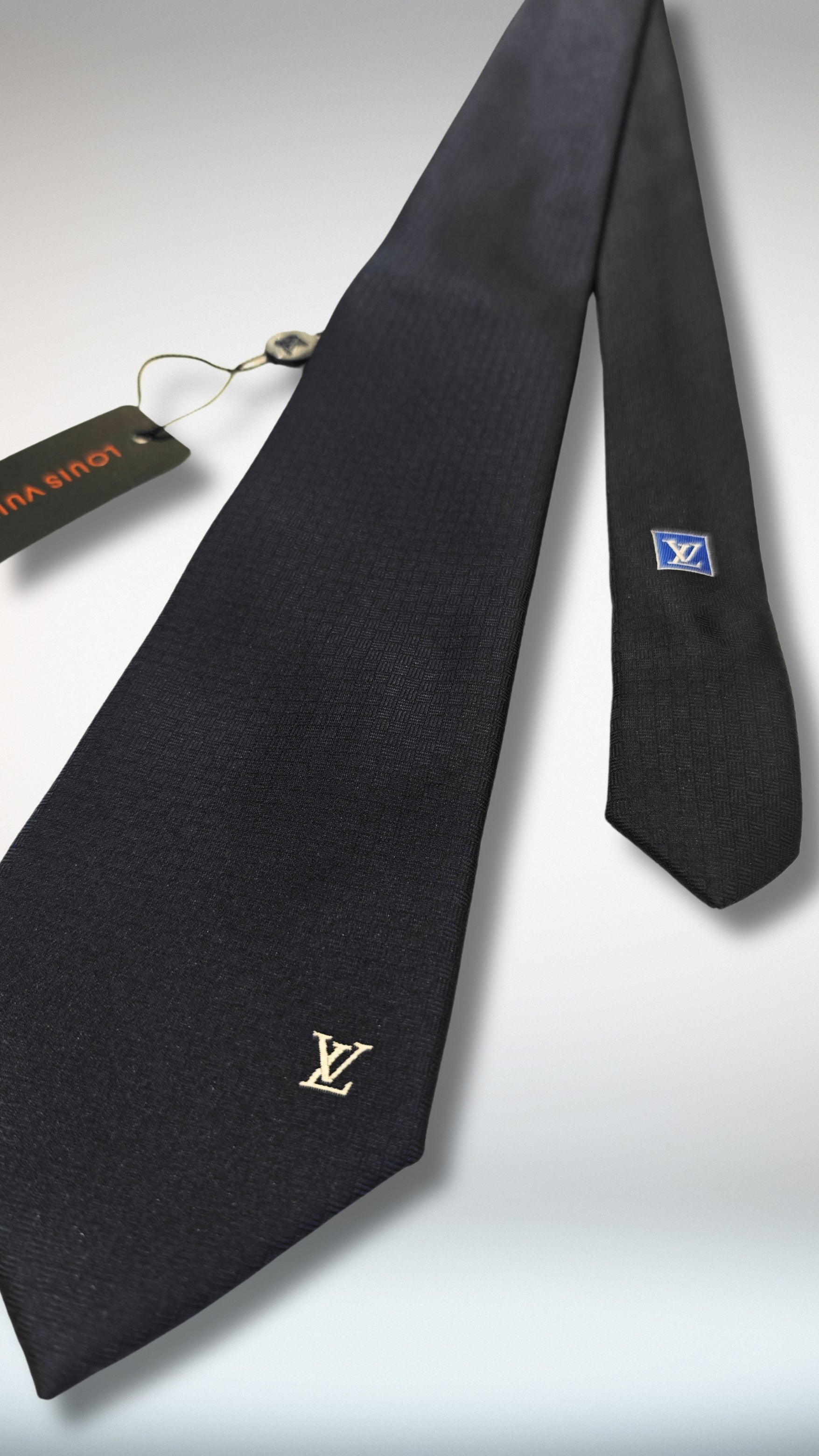 LOUIS VUITTON Tie