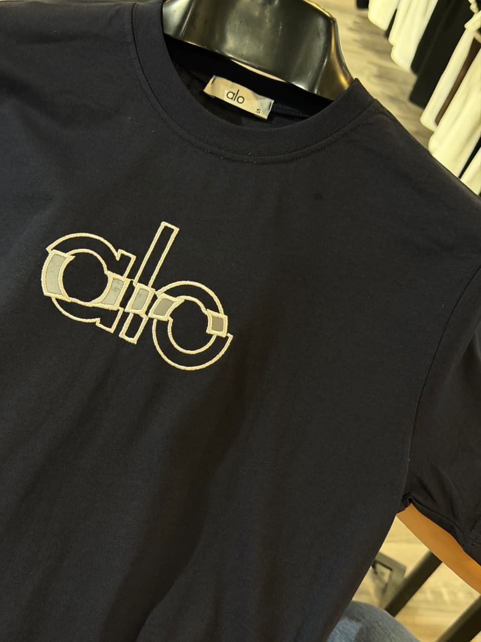 Alo Tshirt