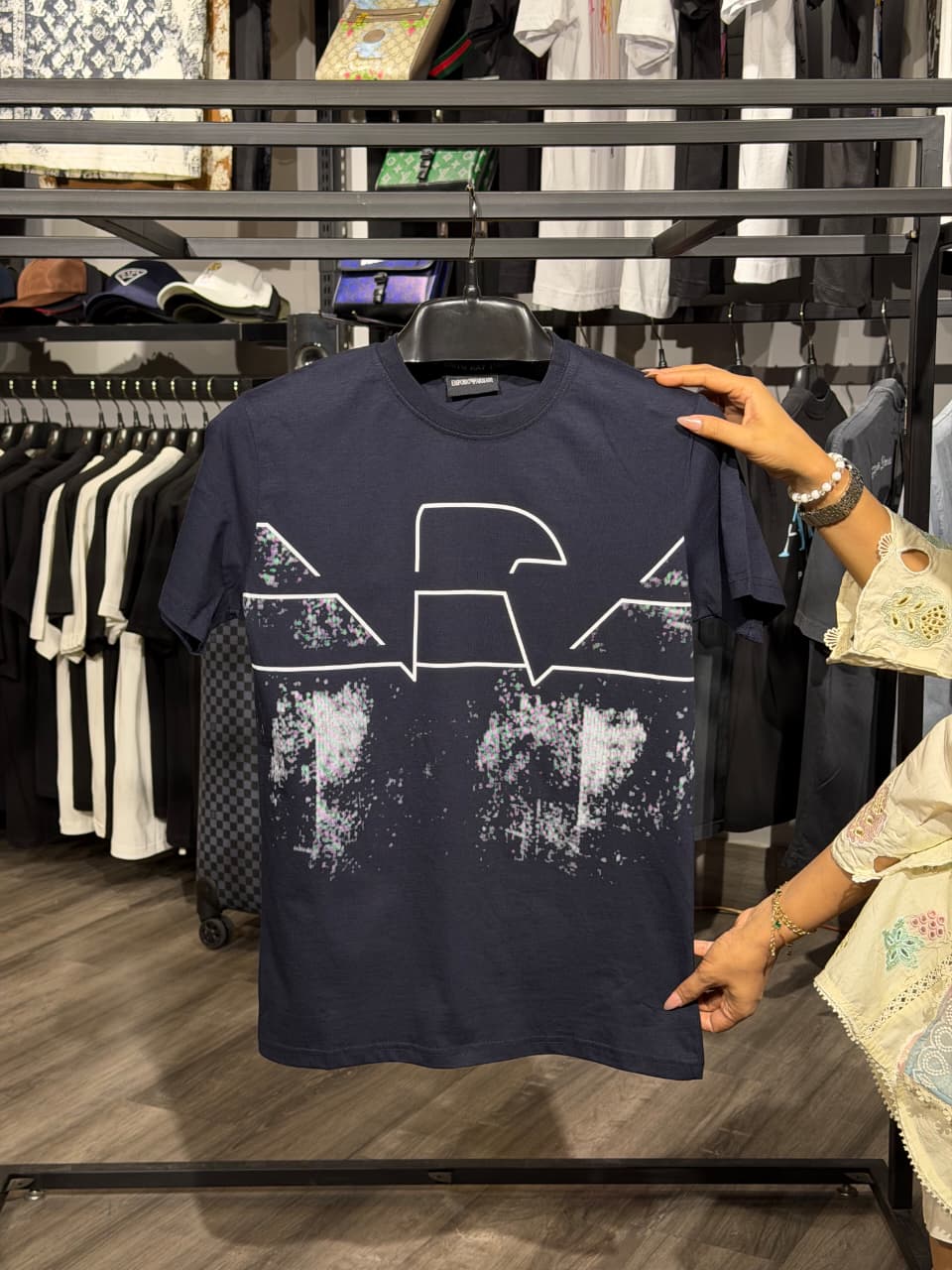 Armani Tshirt