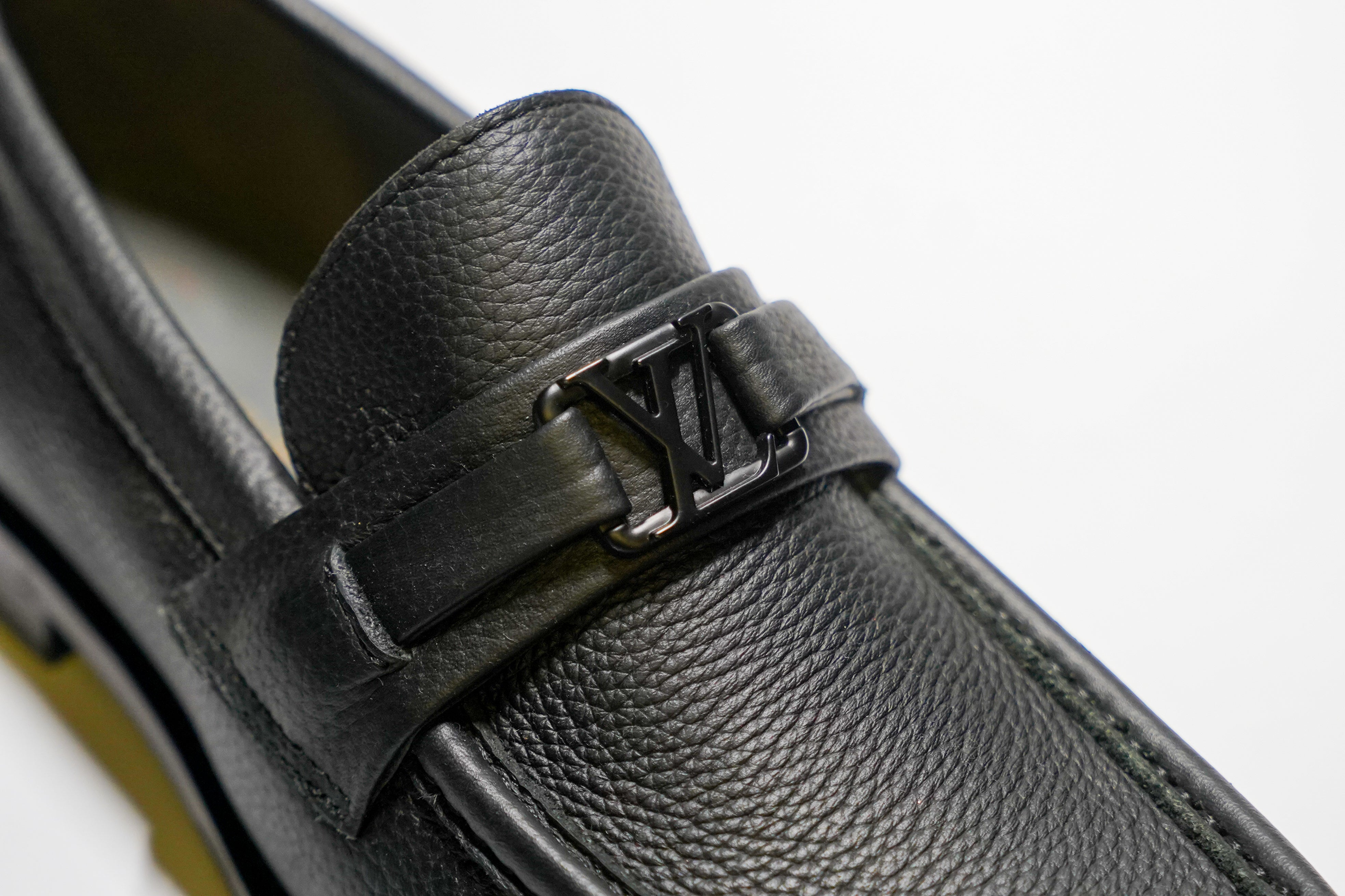 Louis Vuitton Men's Major Loafer