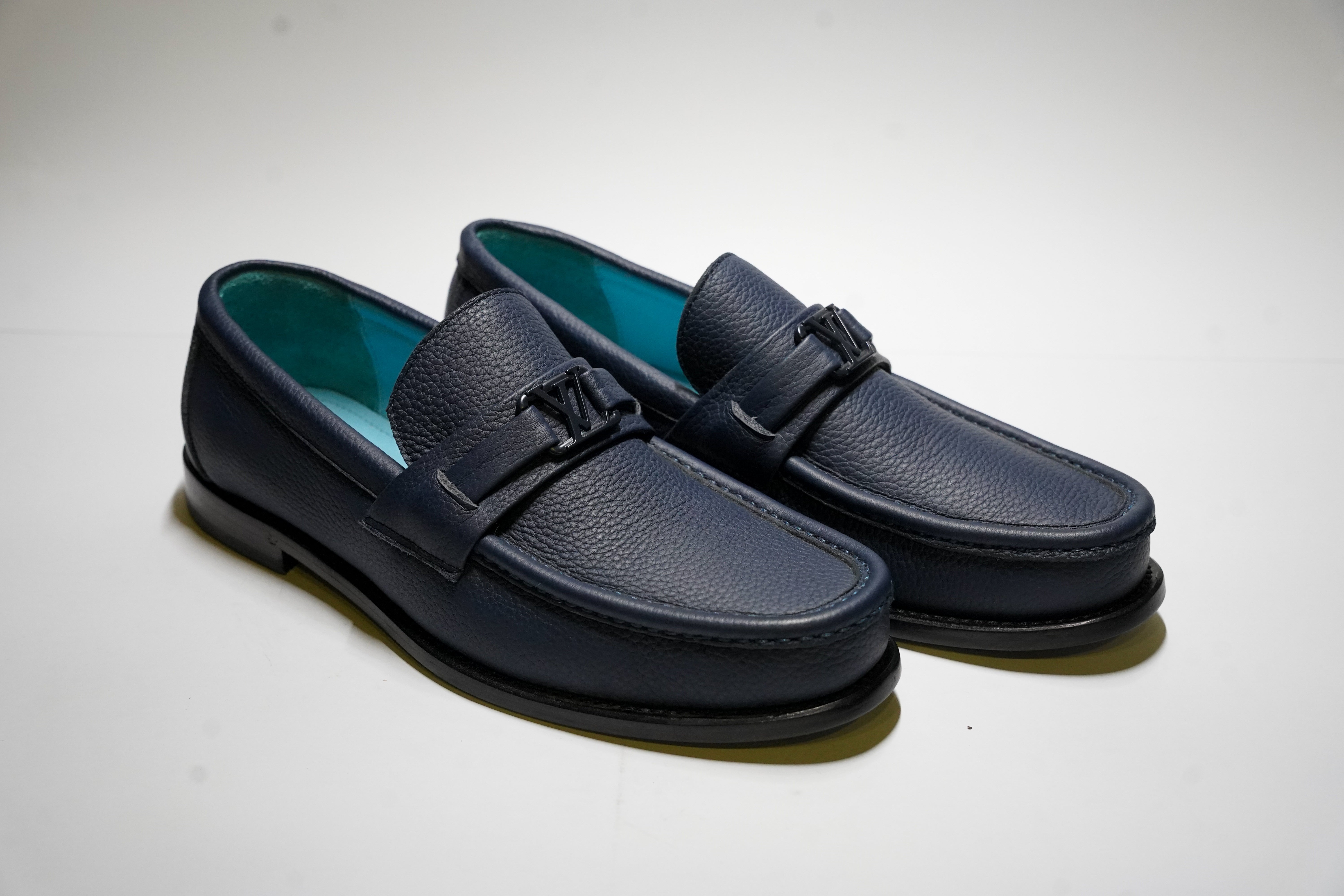 Louis Vuitton Men's Major Loafer