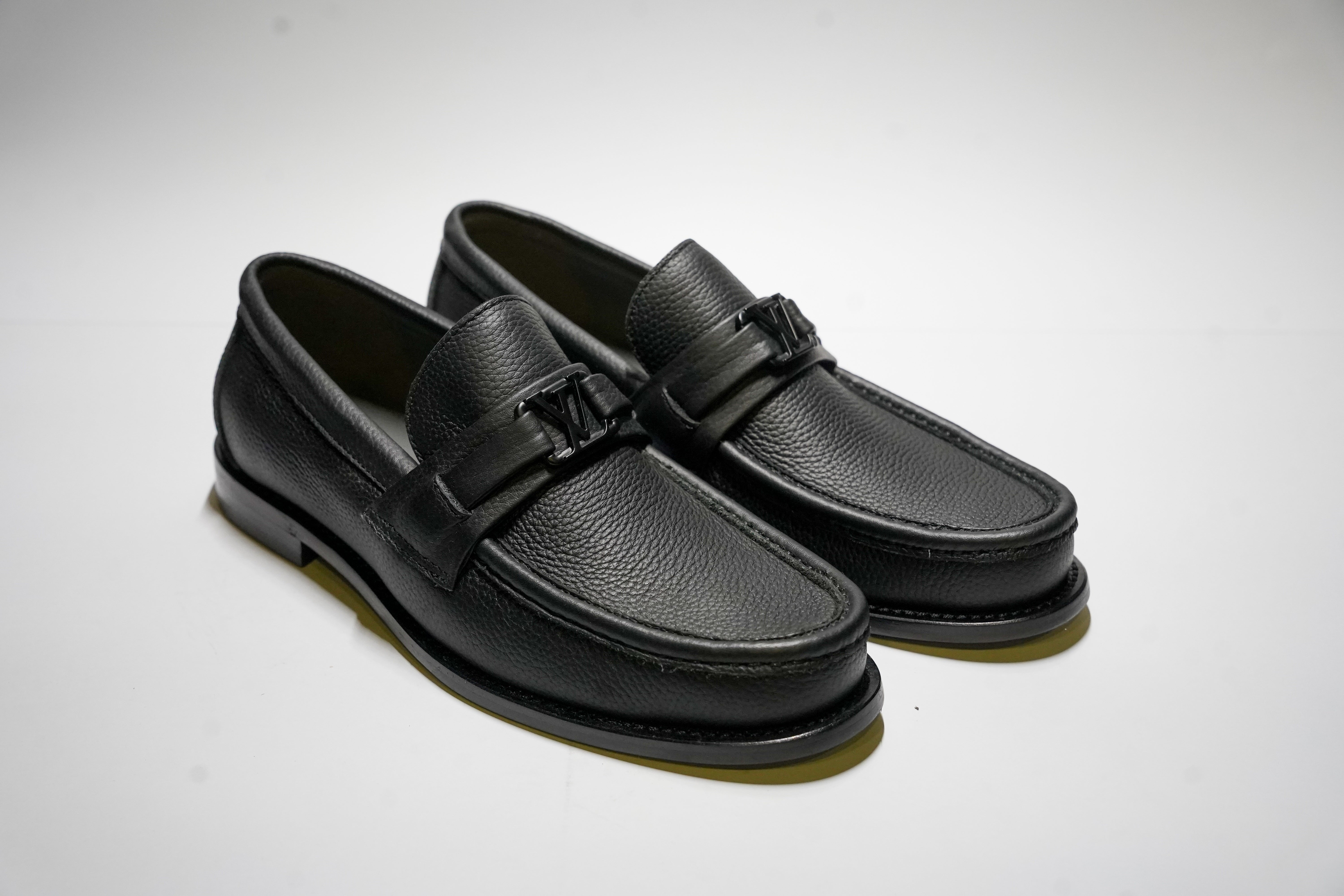 Louis Vuitton Men's Major Loafer