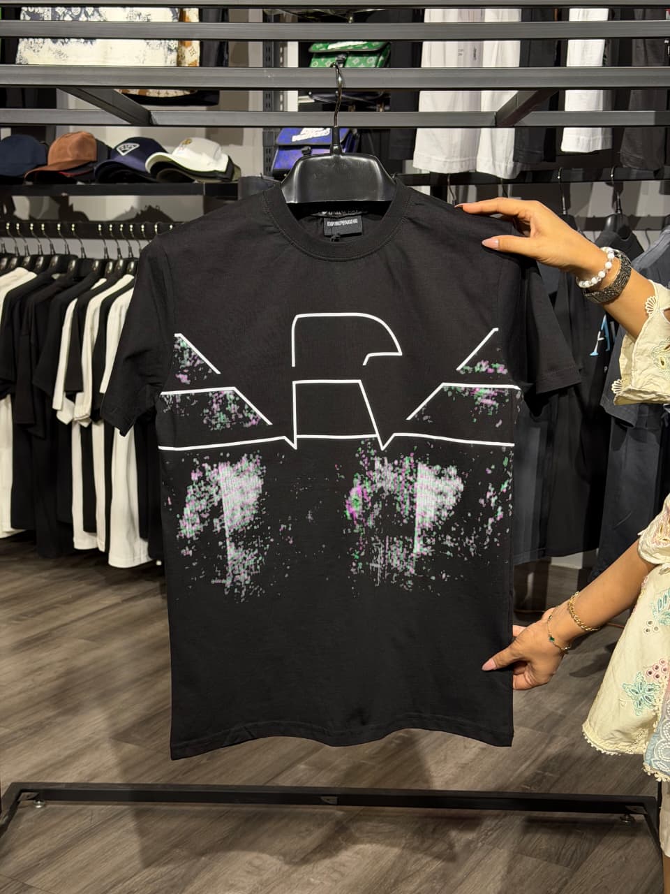Armani Tshirt
