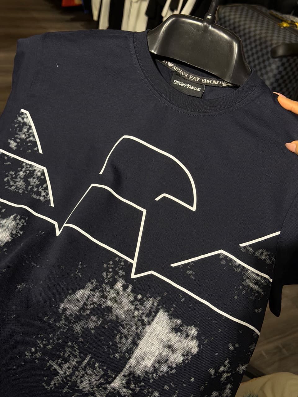Armani Tshirt