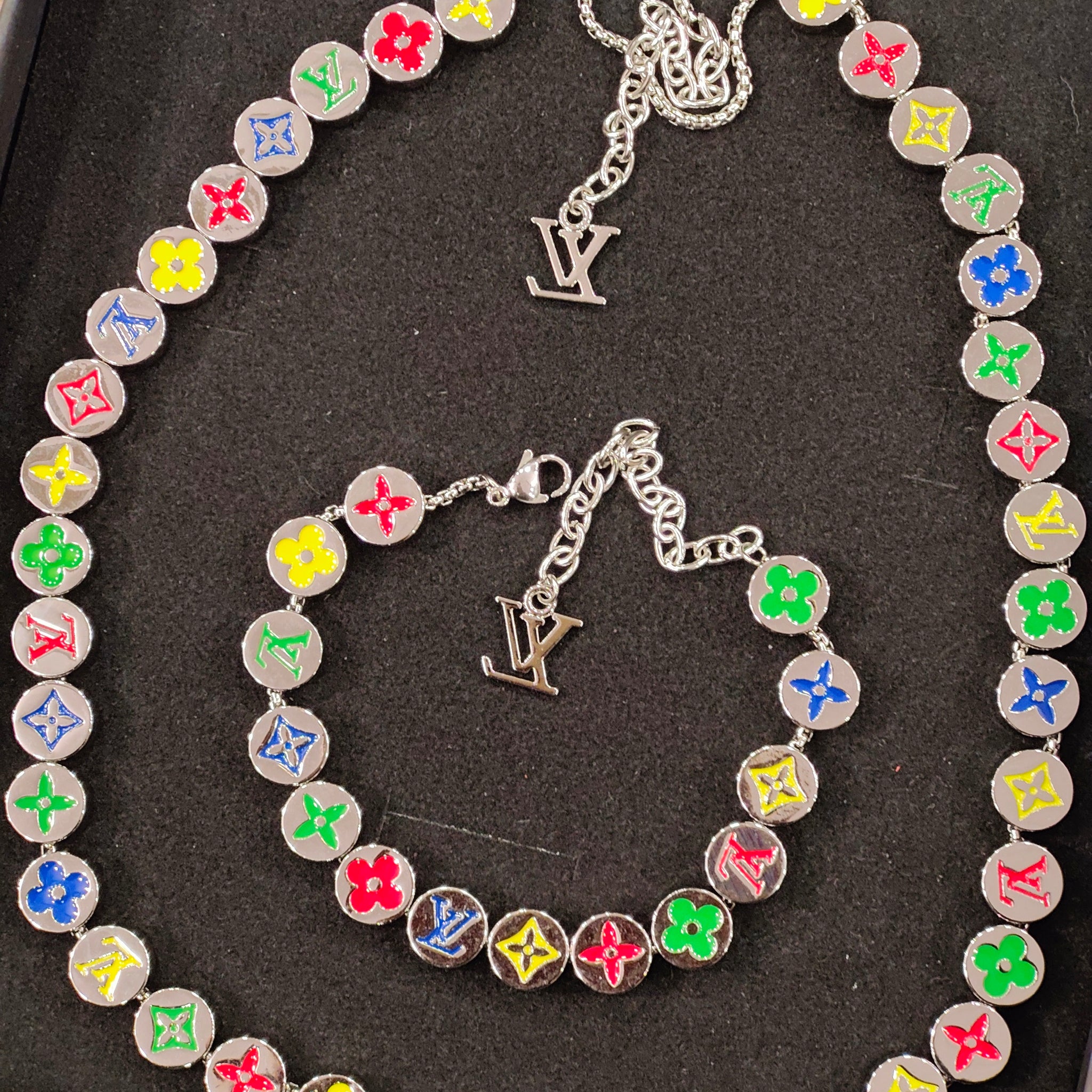 Louis Vuitton Women's Bracelet Set