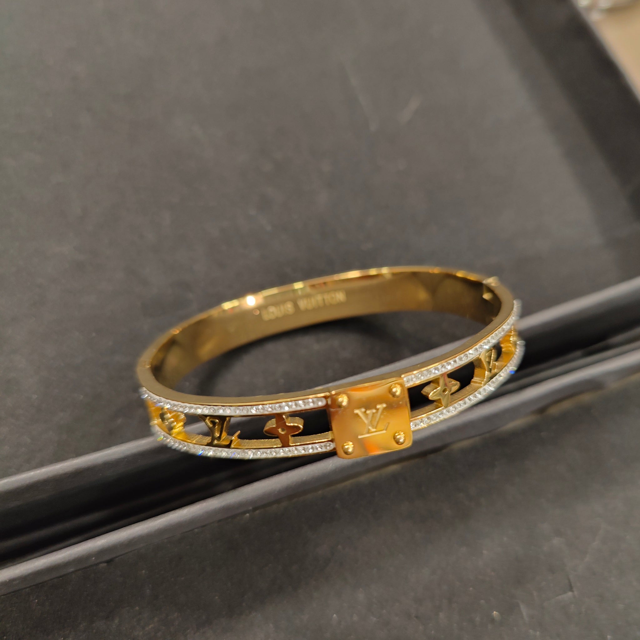 Louis Vuittoni Women's Bracelet