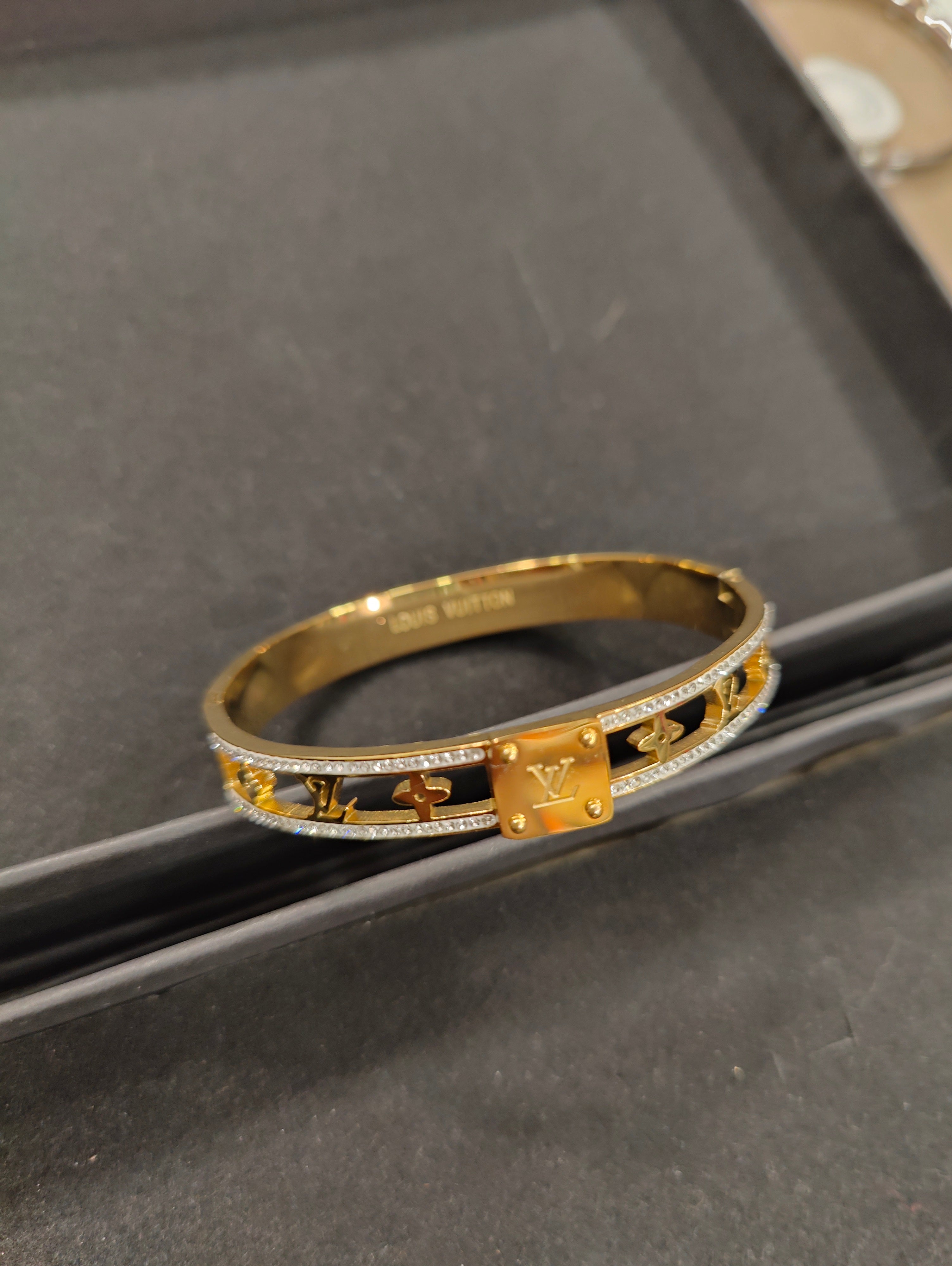 Louis Vuittoni Women's Bracelet