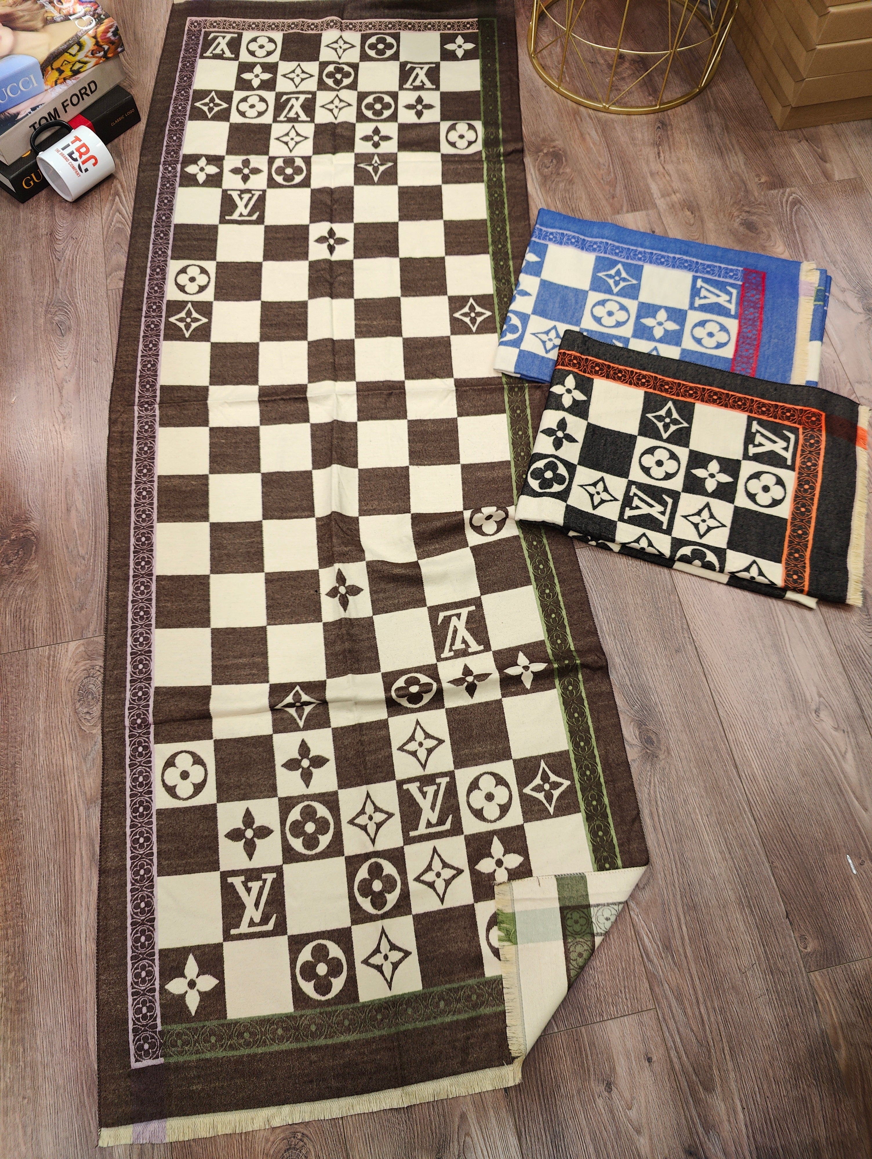 Louis Vuitton Scarf & Stole For Women