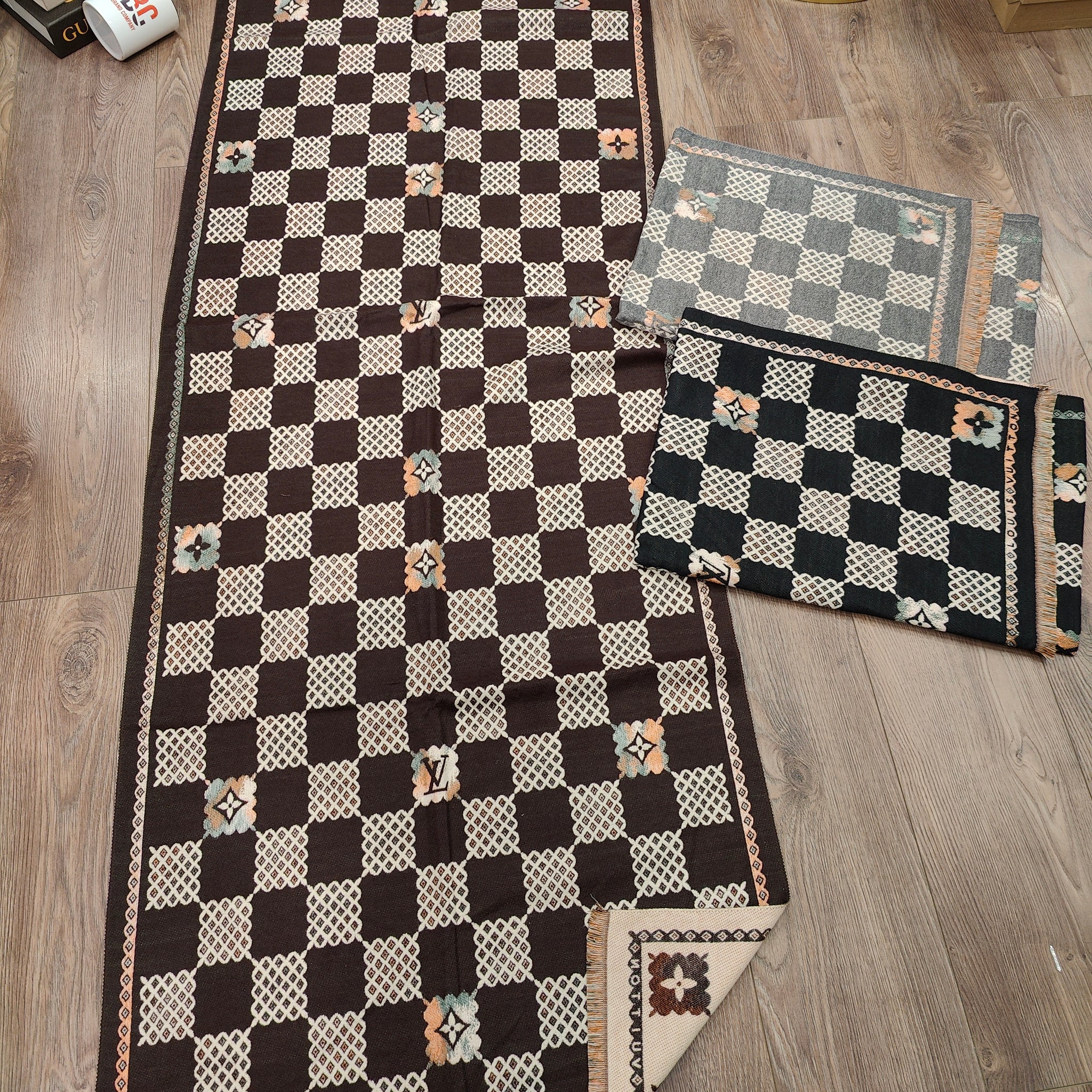 Louis Vuitton Scarf & Stole For Women