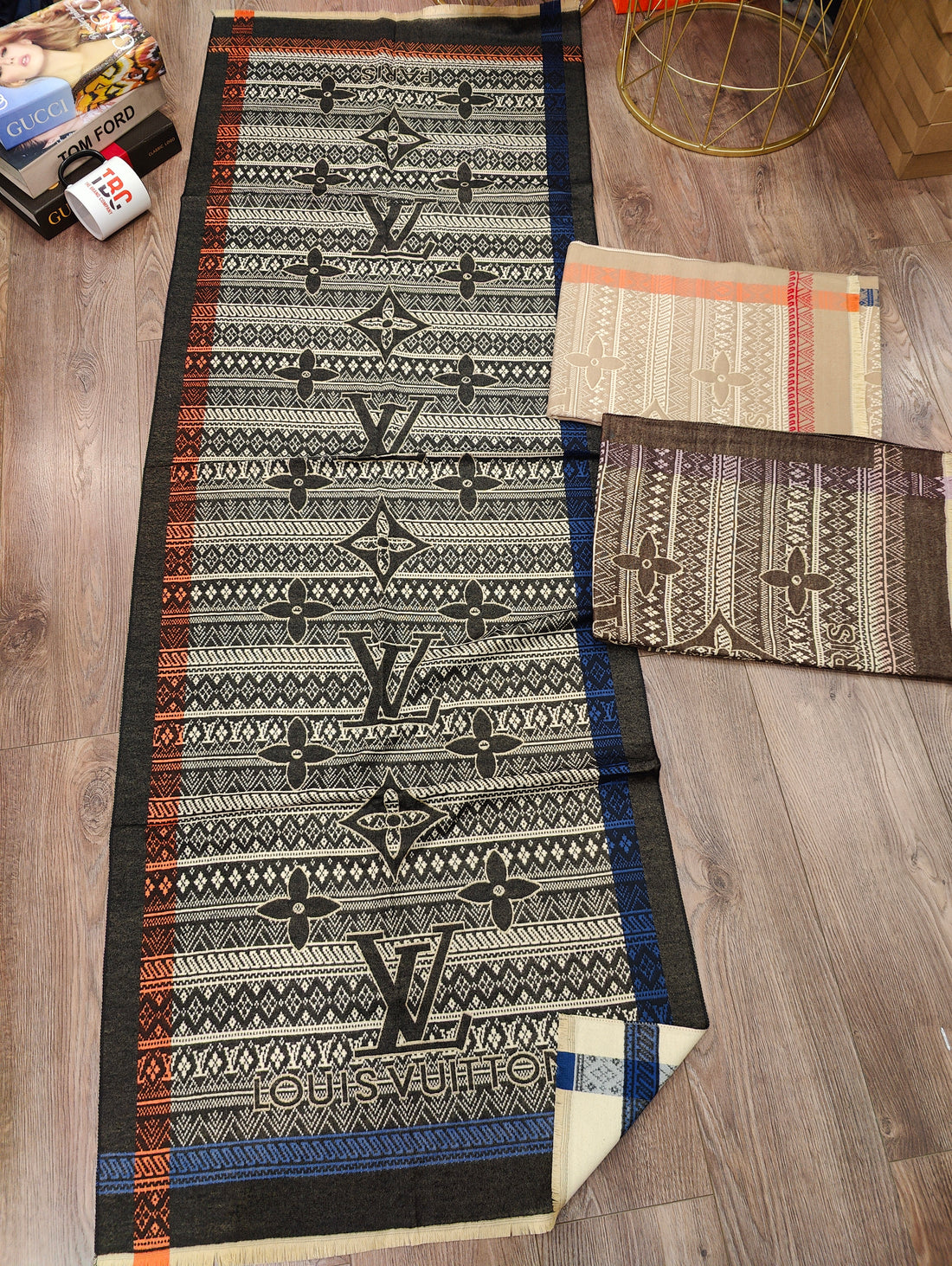 Louis Vuitton Scarf & Stole For Women