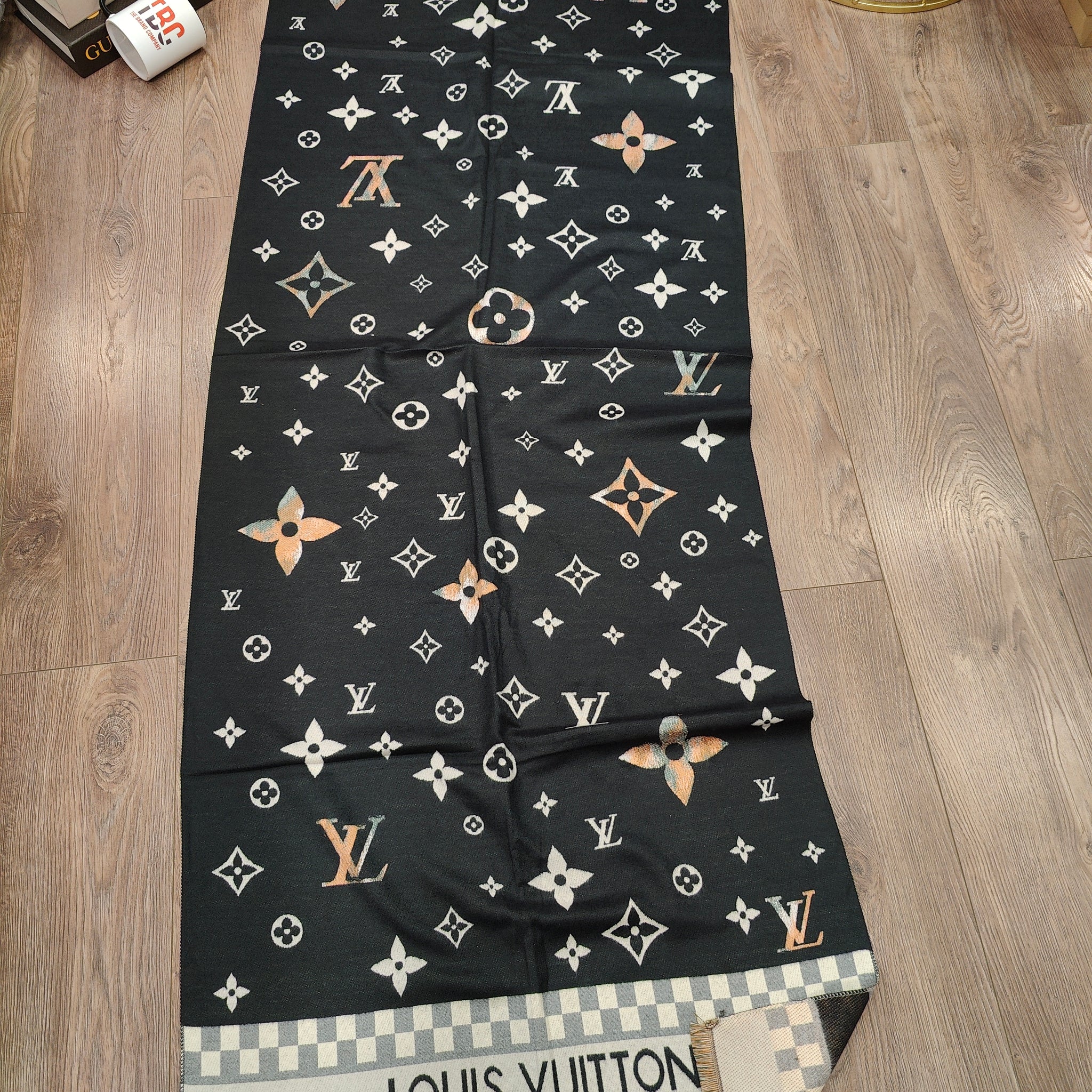 Louis Vuitton Scarf & Stole For Women