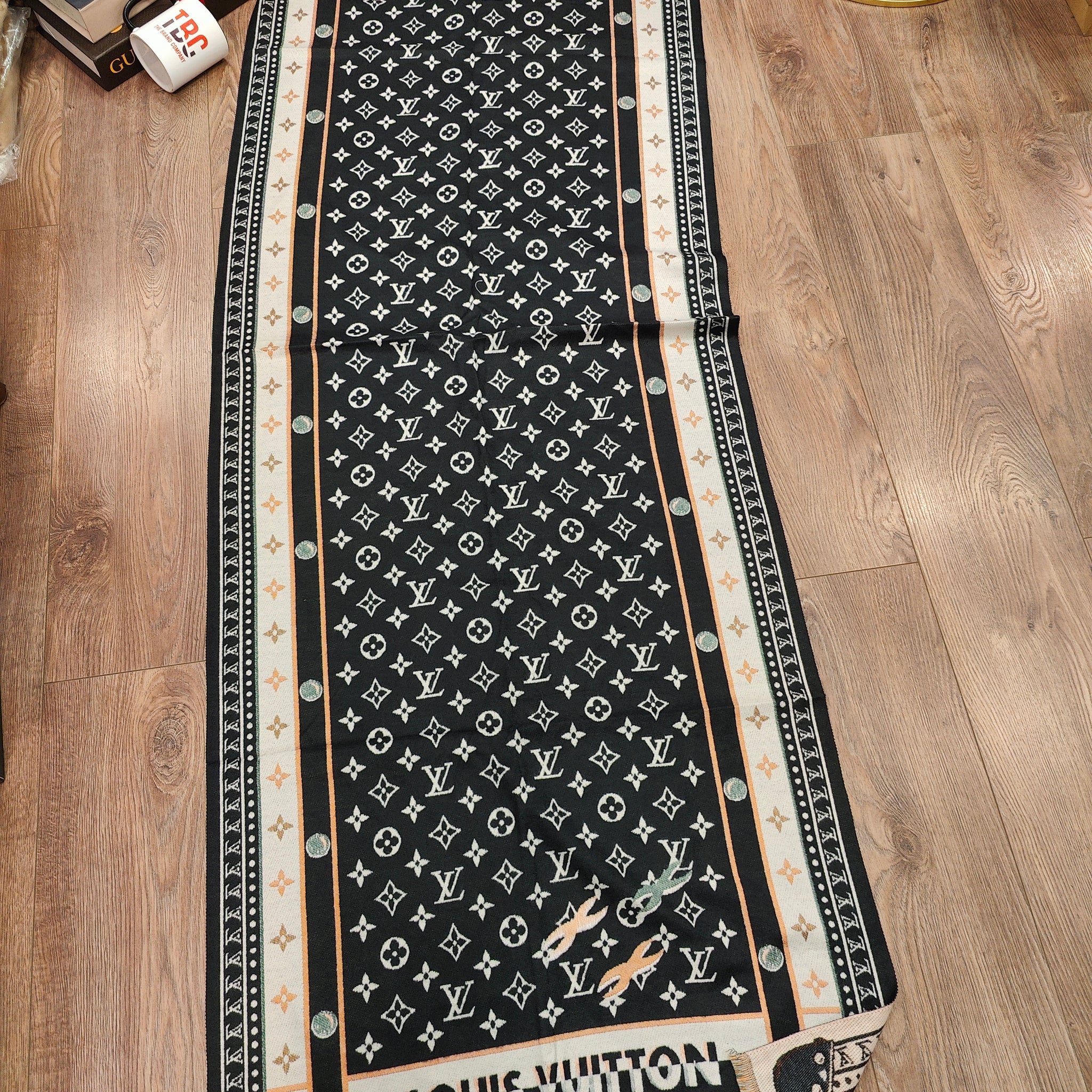 Louis Vuitton Scarf & Stole For Women