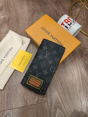 Louis Vuitton Brazza Men's Wallet