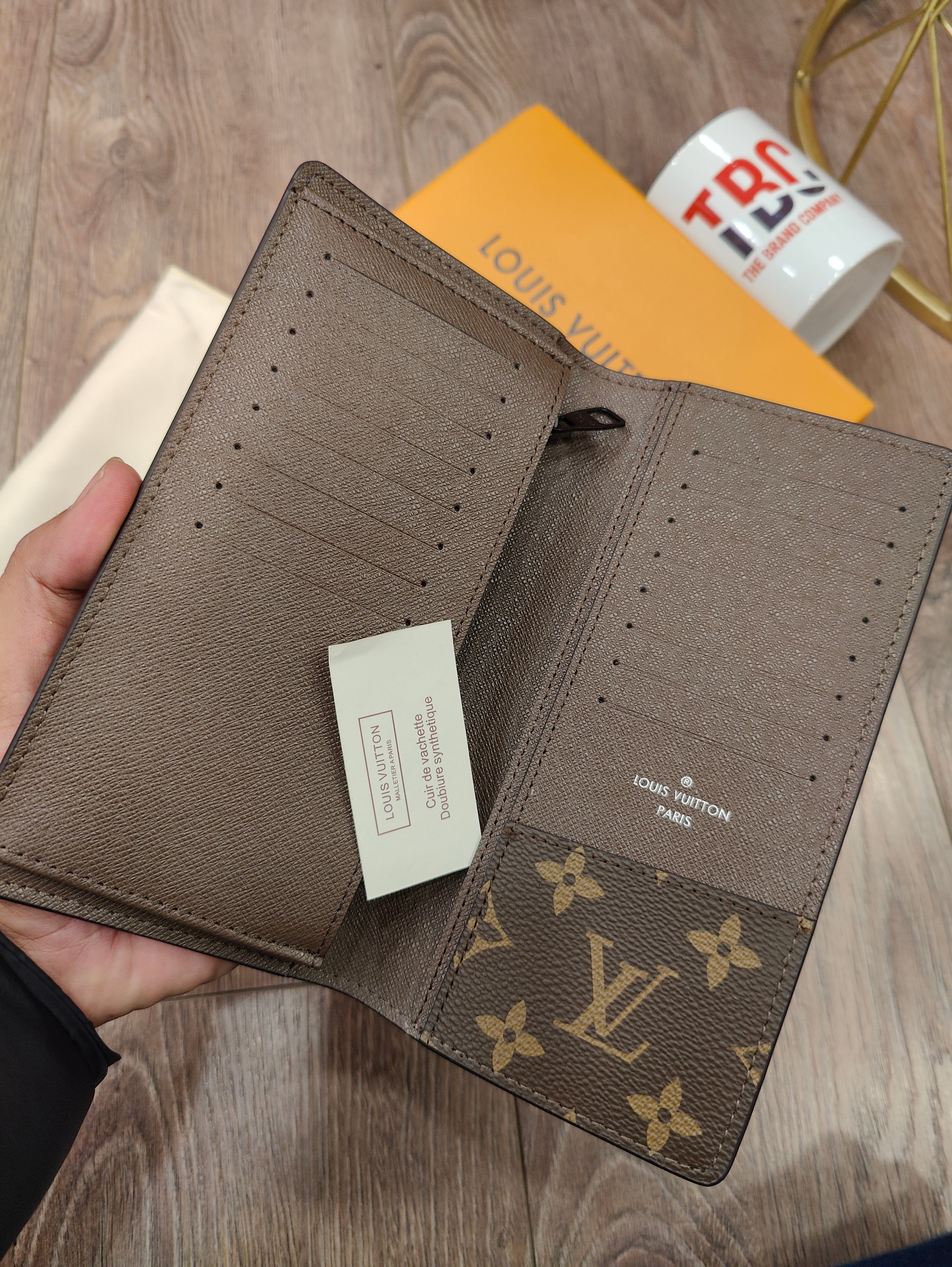 Louis Vuitton Brazza Men's Wallet