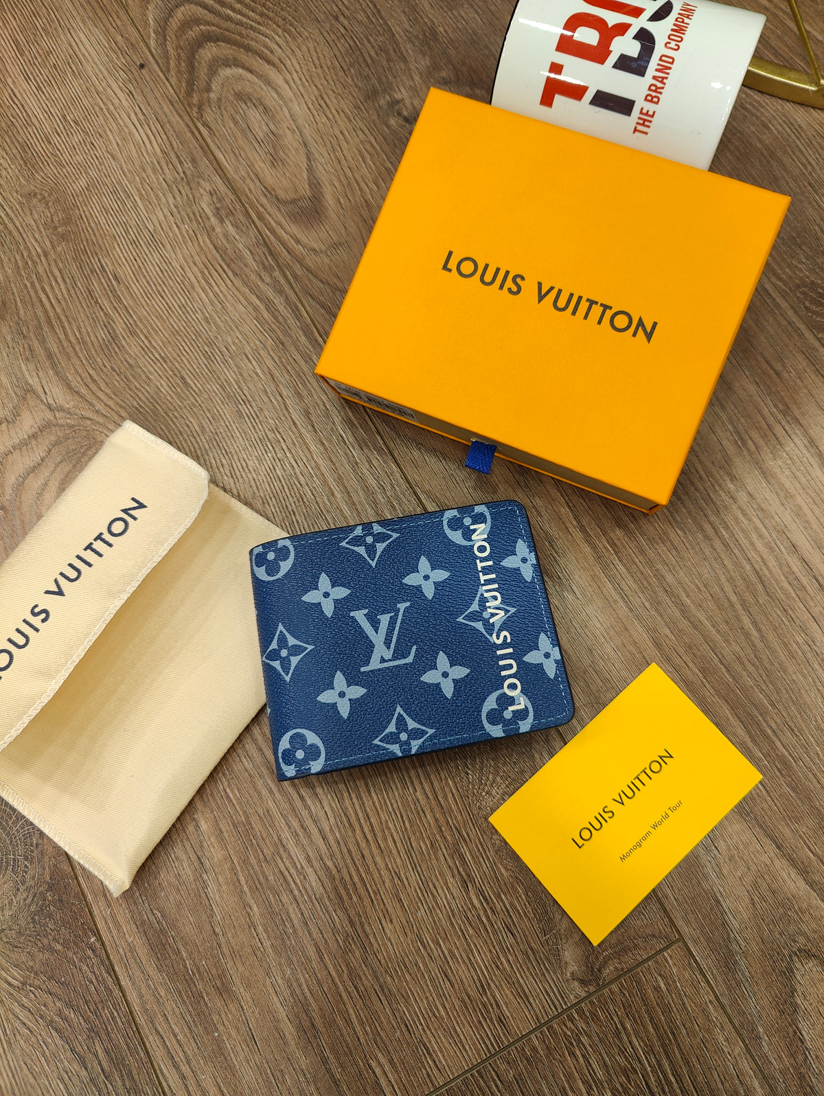 Louis Vuitton Men's Wallet