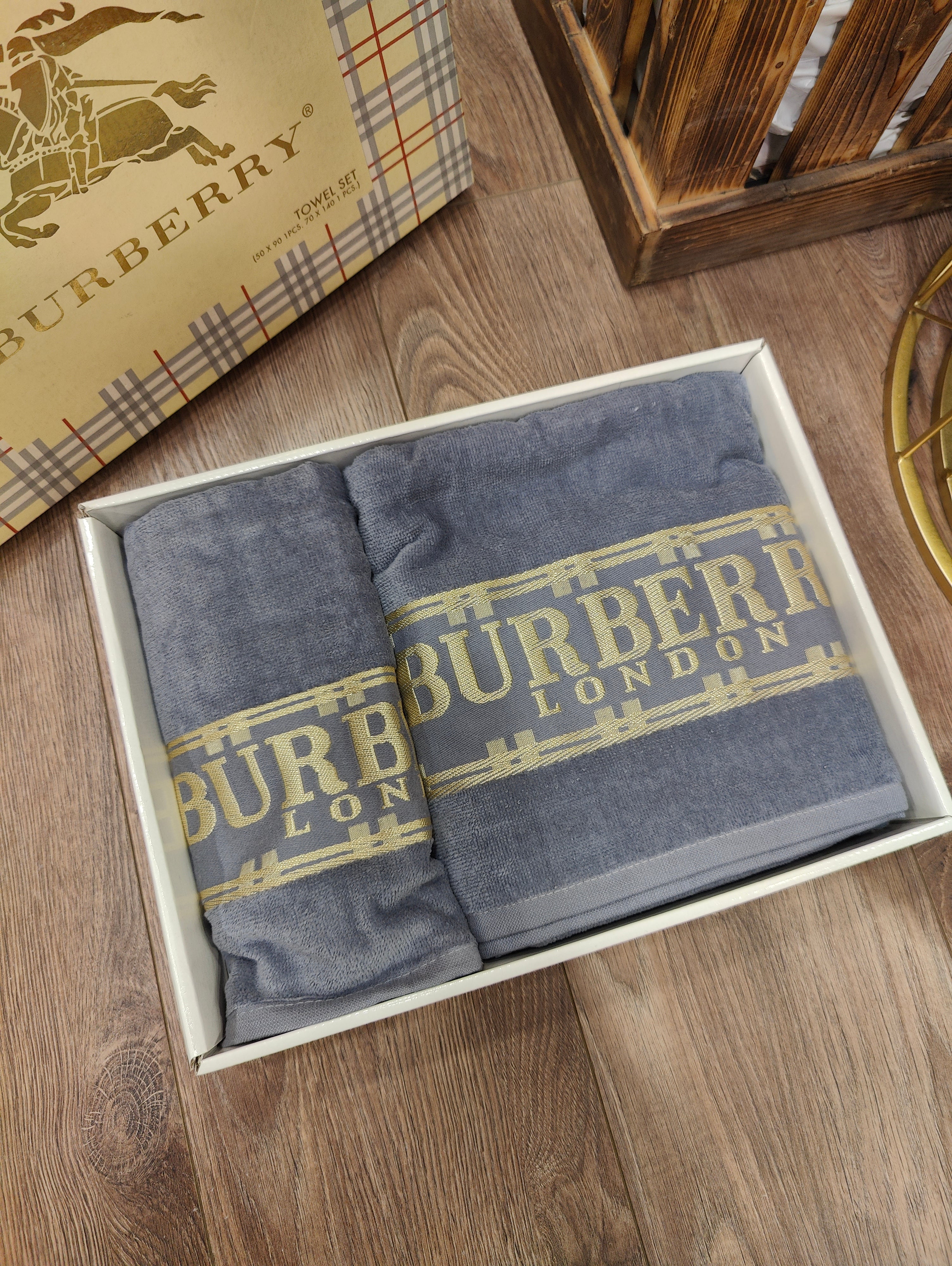 Burberry Towel Set With Box