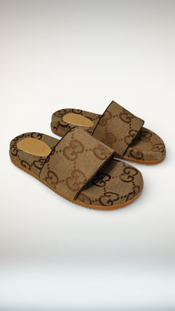 Gucci High End Slide with box