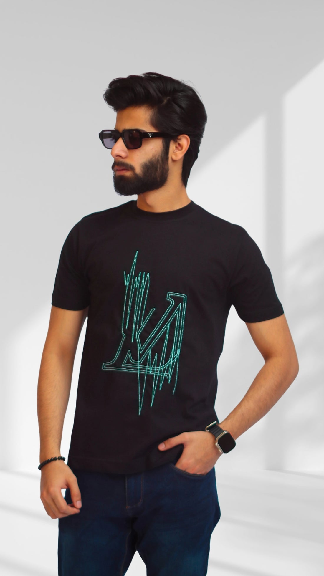 Louis Vuitton Men's Tshirt