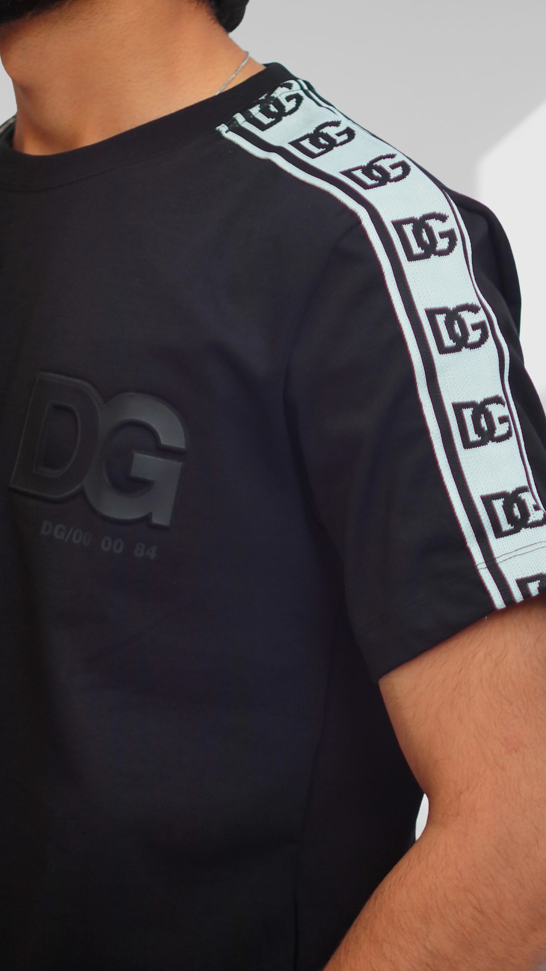 DG Men's Roundneck Tshirt
