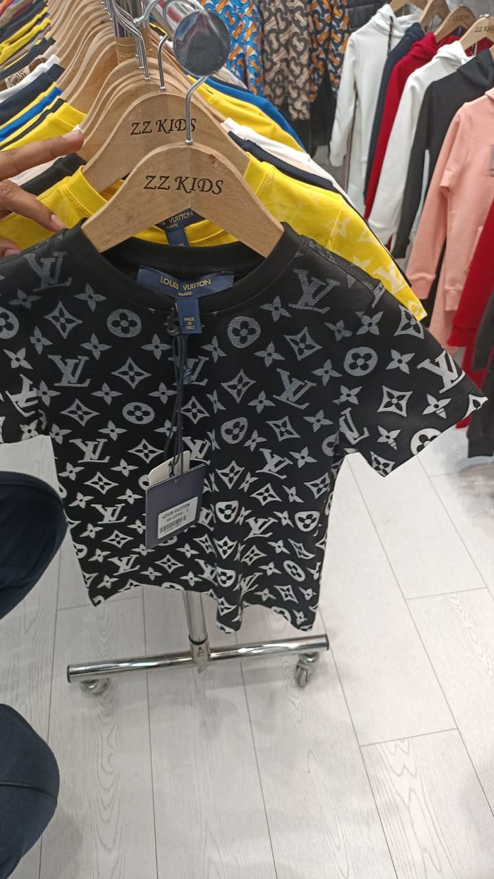 Louis Vuitton - T Shirt