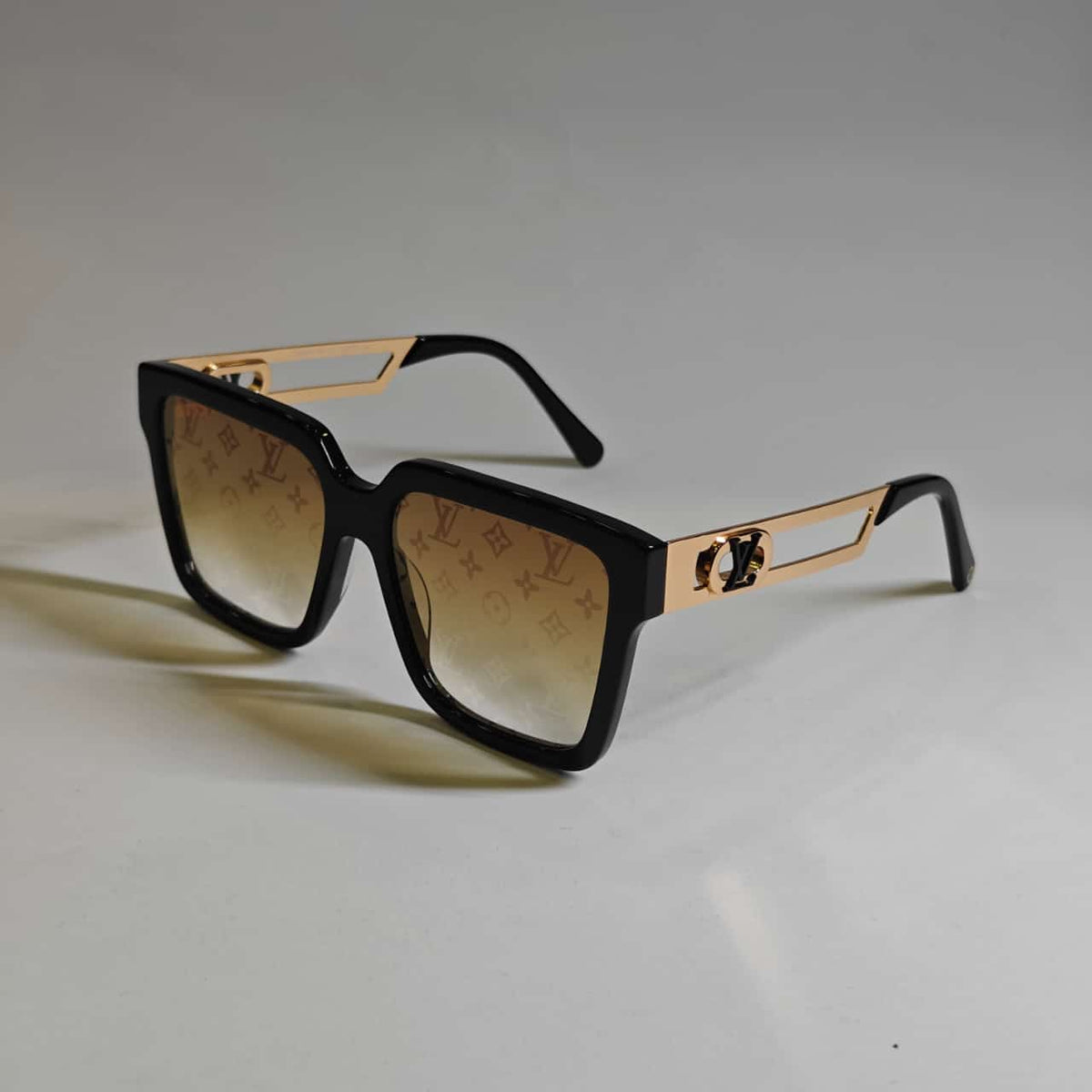 Louis Vuitton Sun Glasses