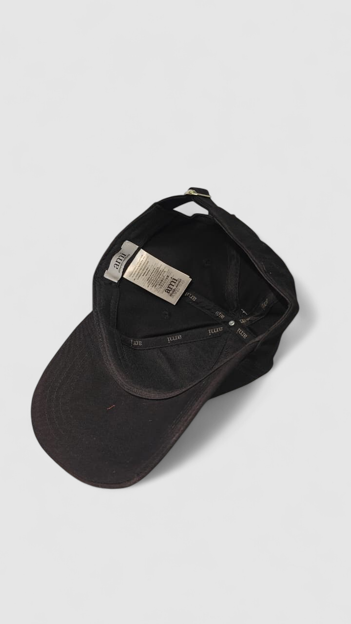 Ami Cap