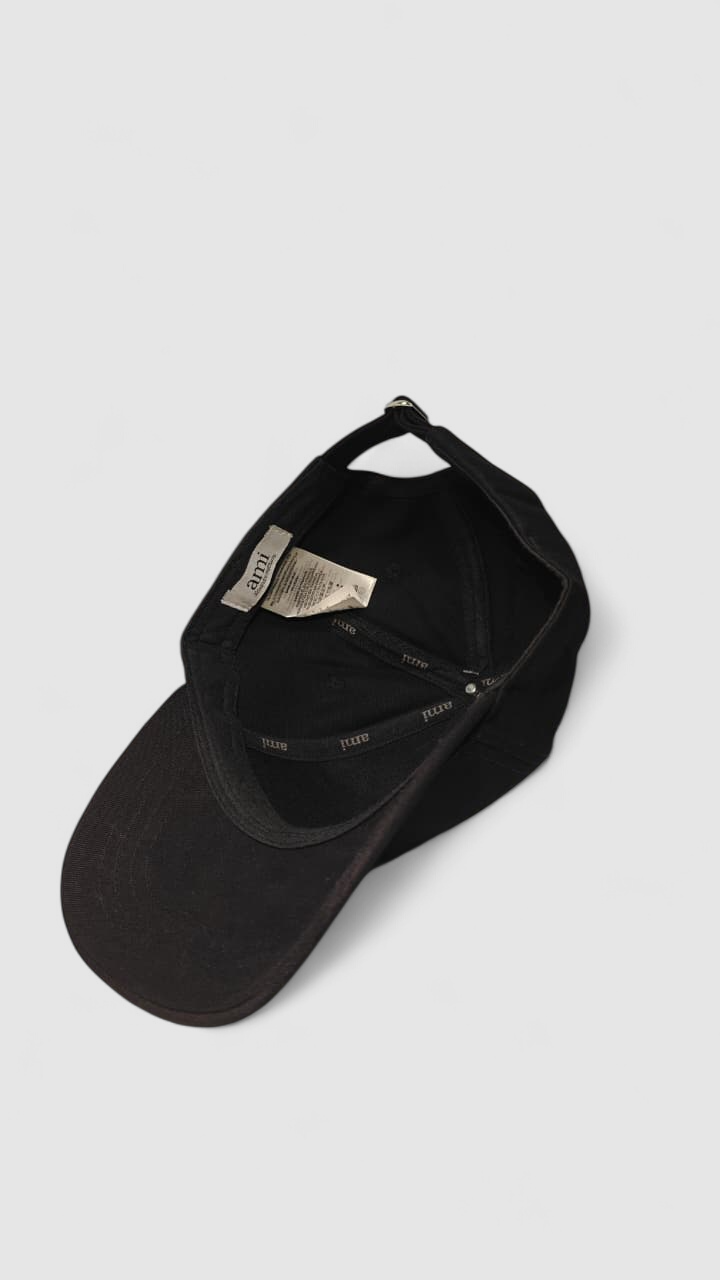 Ami Cap