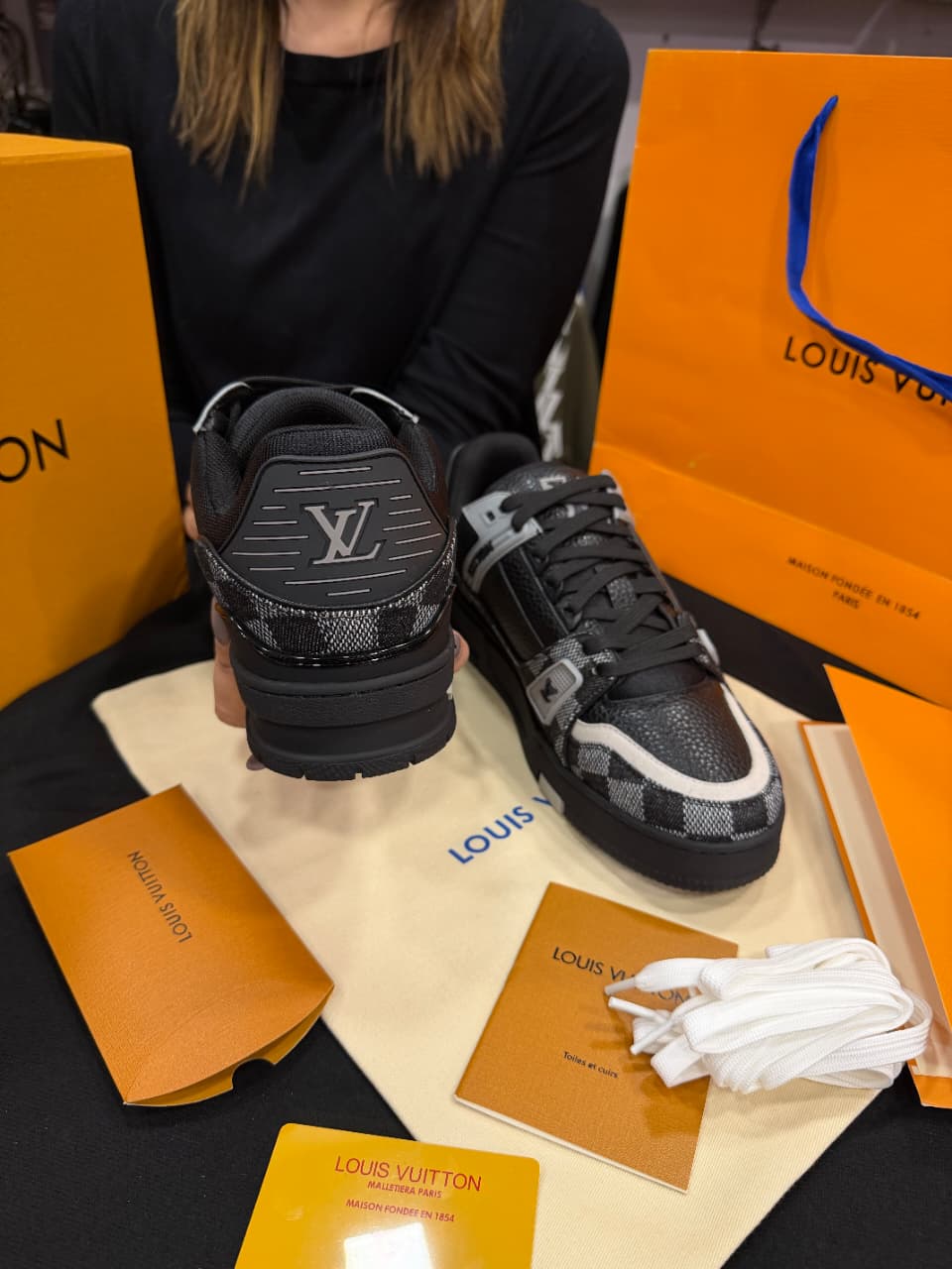 Louis Vuitton 1:1 Grade Sneaker