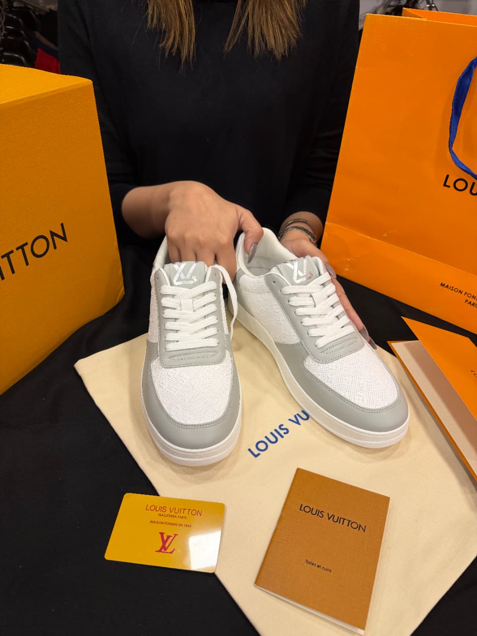 Louis Vuitton 1:1 Grade Sneaker