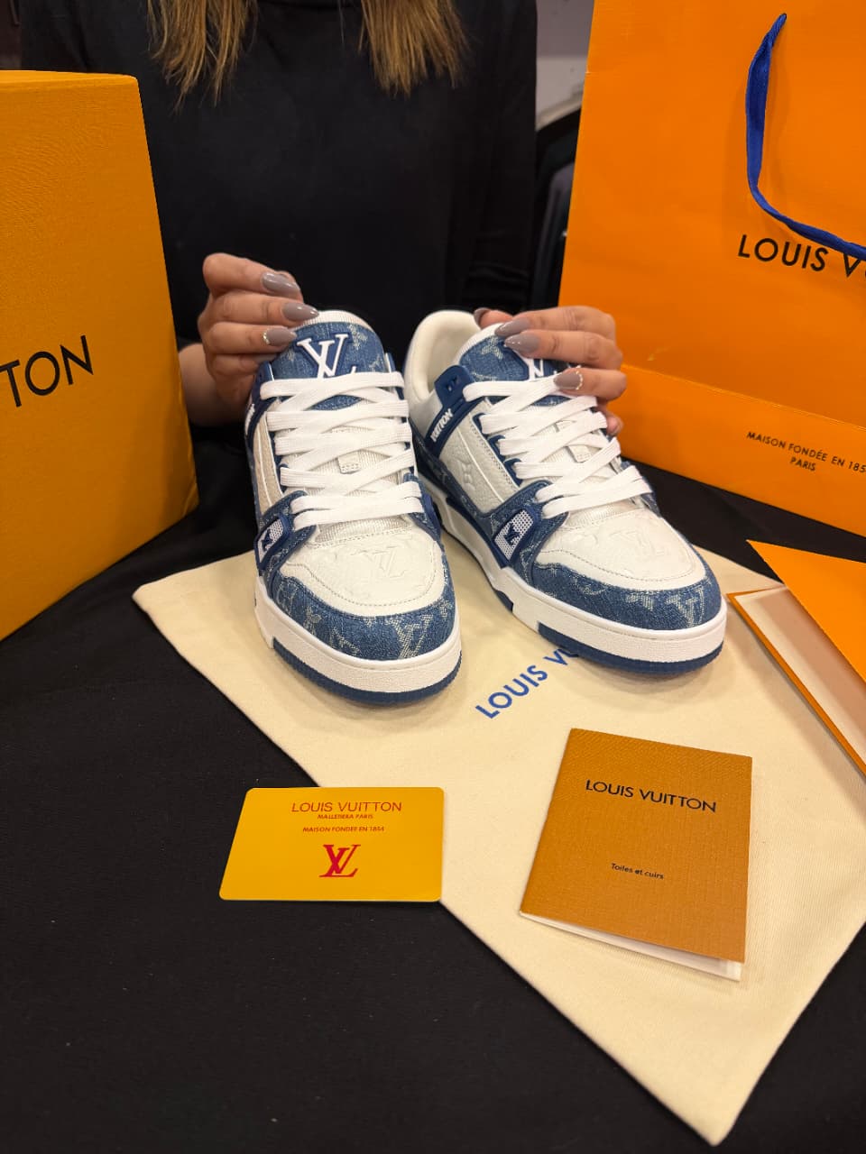 Louis Vuitton 1:1 Grade Sneaker