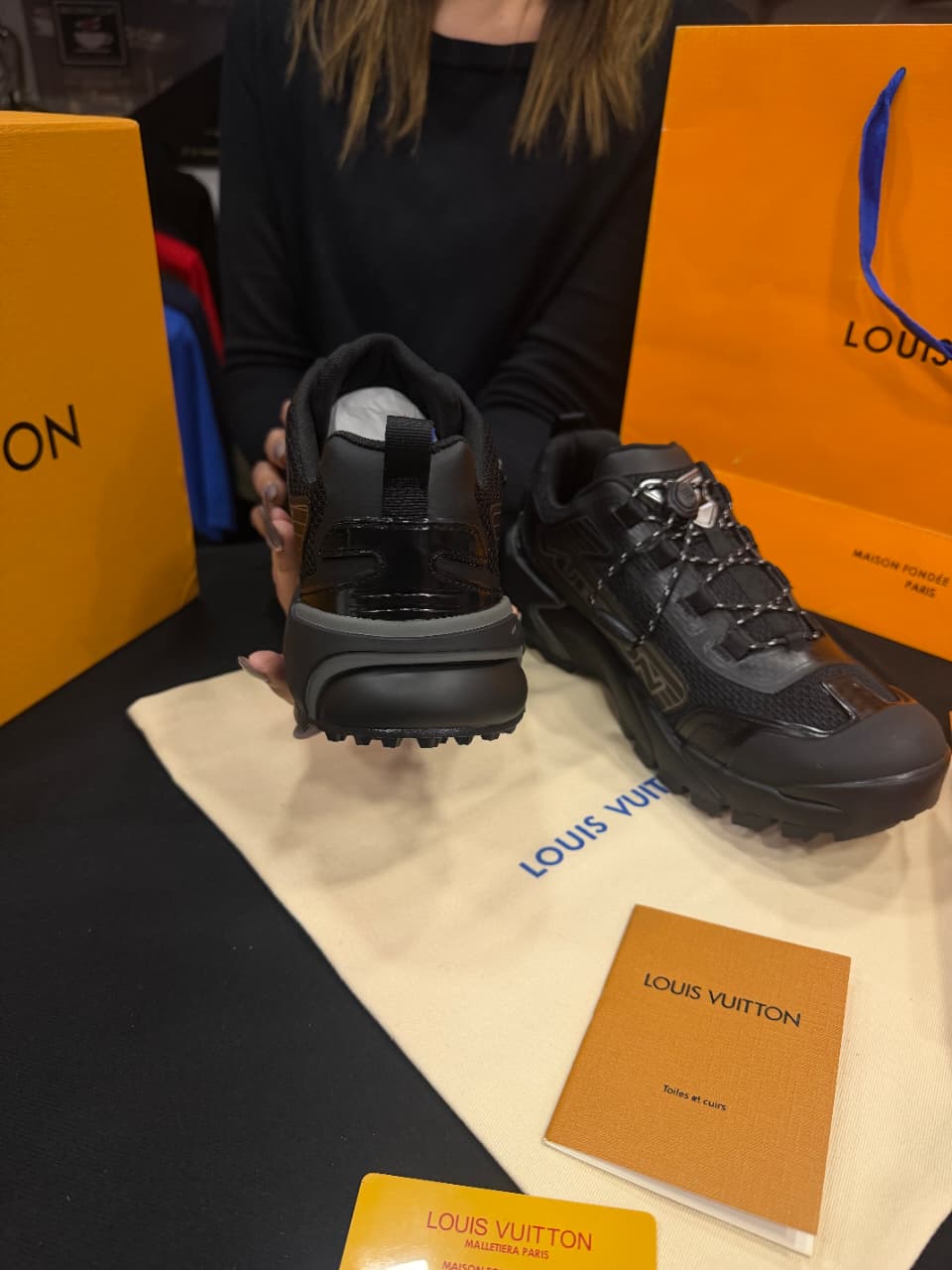 Louis Vuitton 1:1 Grade Sneaker