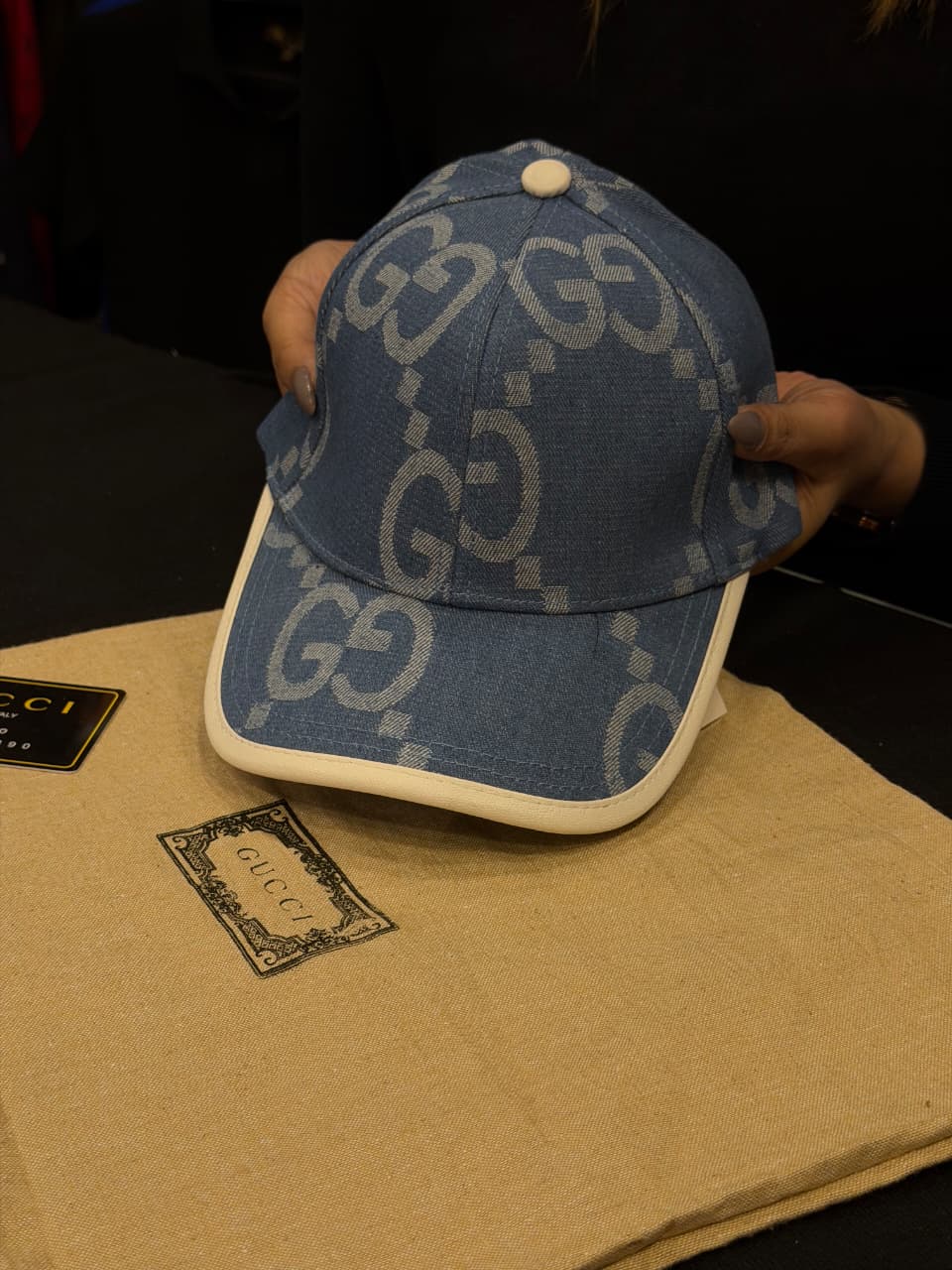 Gucci Premium Cap with Dust Cover