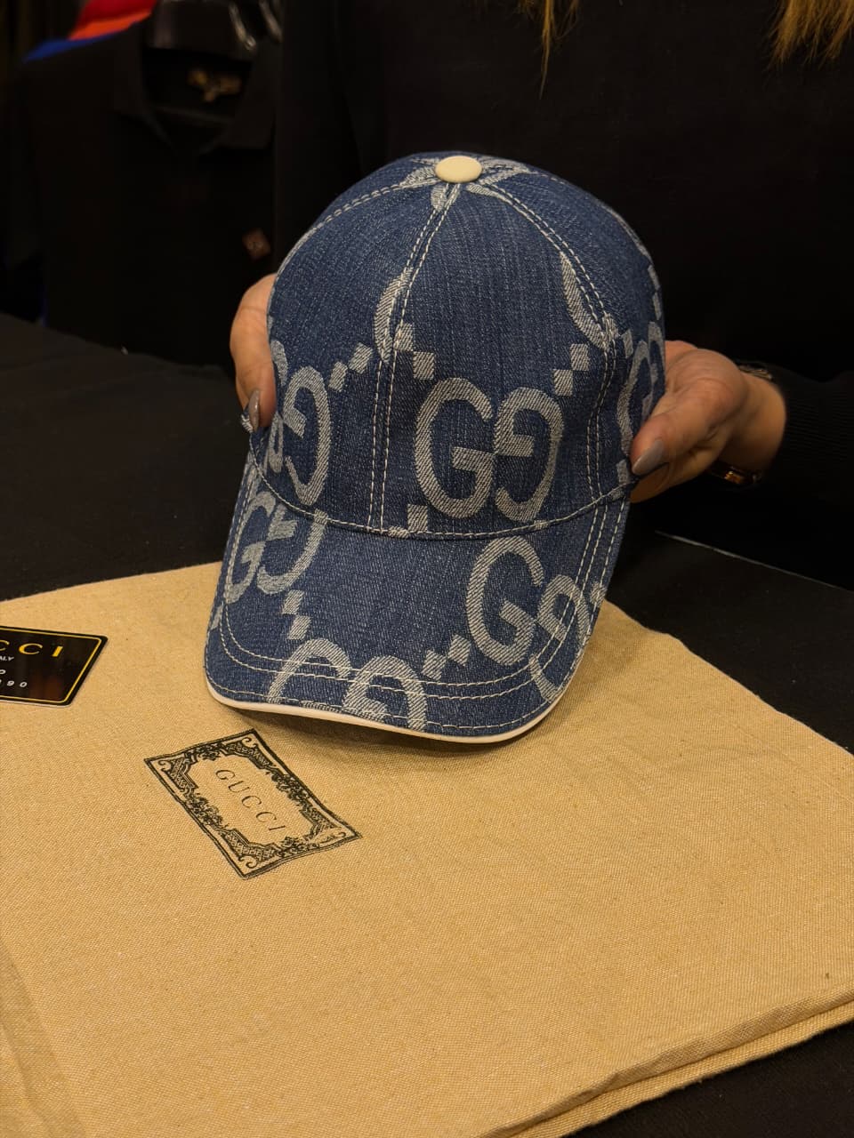 Gucci Premium Cap with Dust Cover