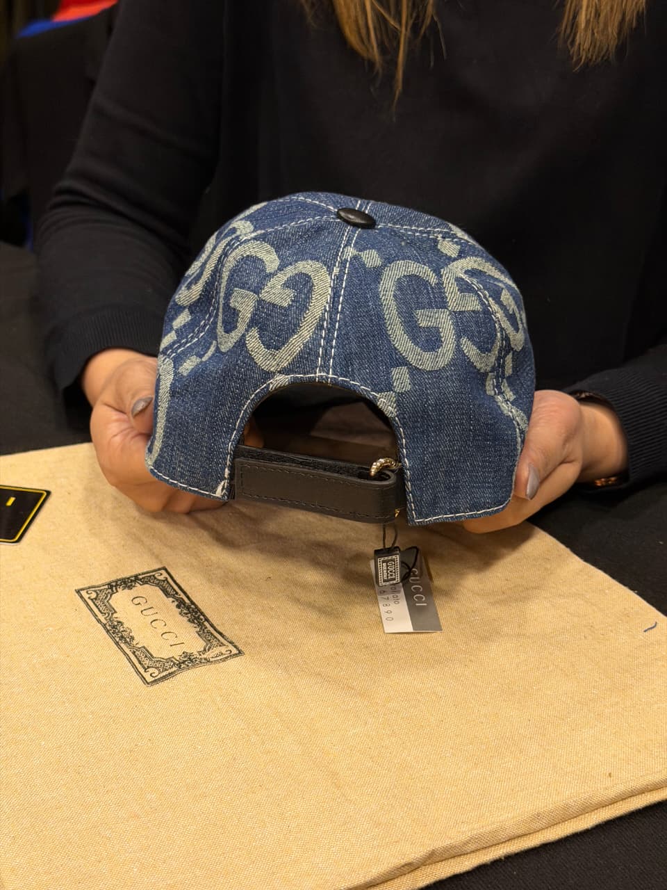 Gucci Premium Cap with Dust Cover
