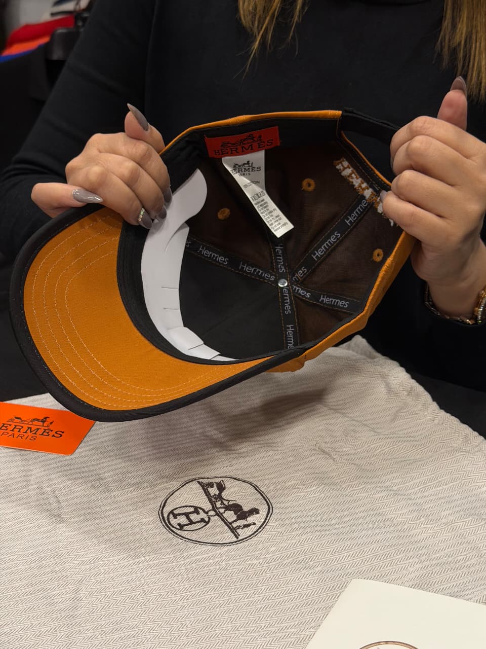 Hermes Premium Cap with Dust Cover