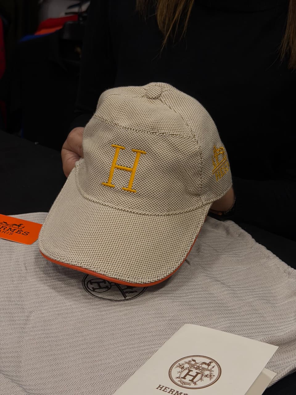 Hermes Premium Cap with Dust Cover