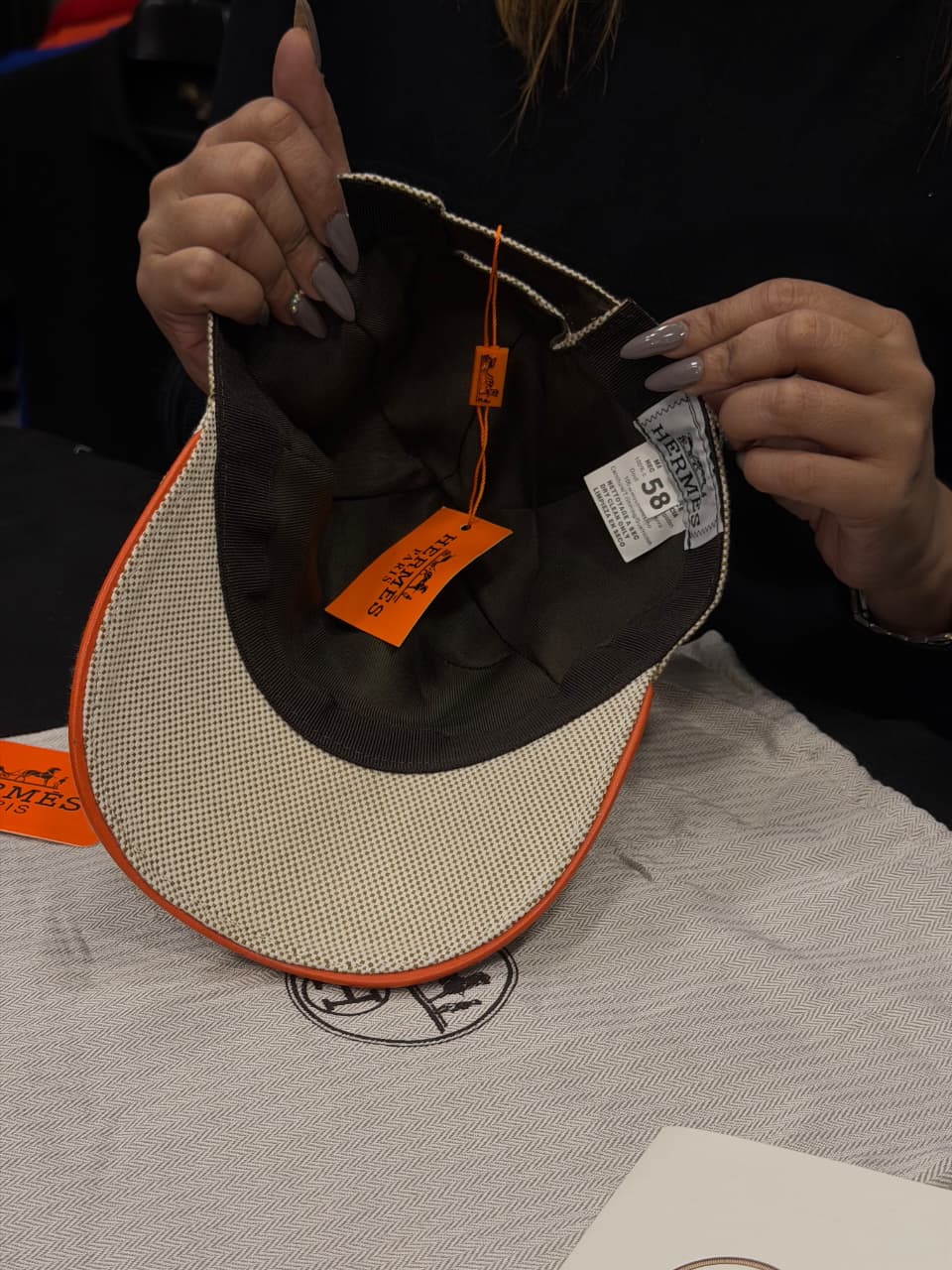 Hermes Premium Cap with Dust Cover