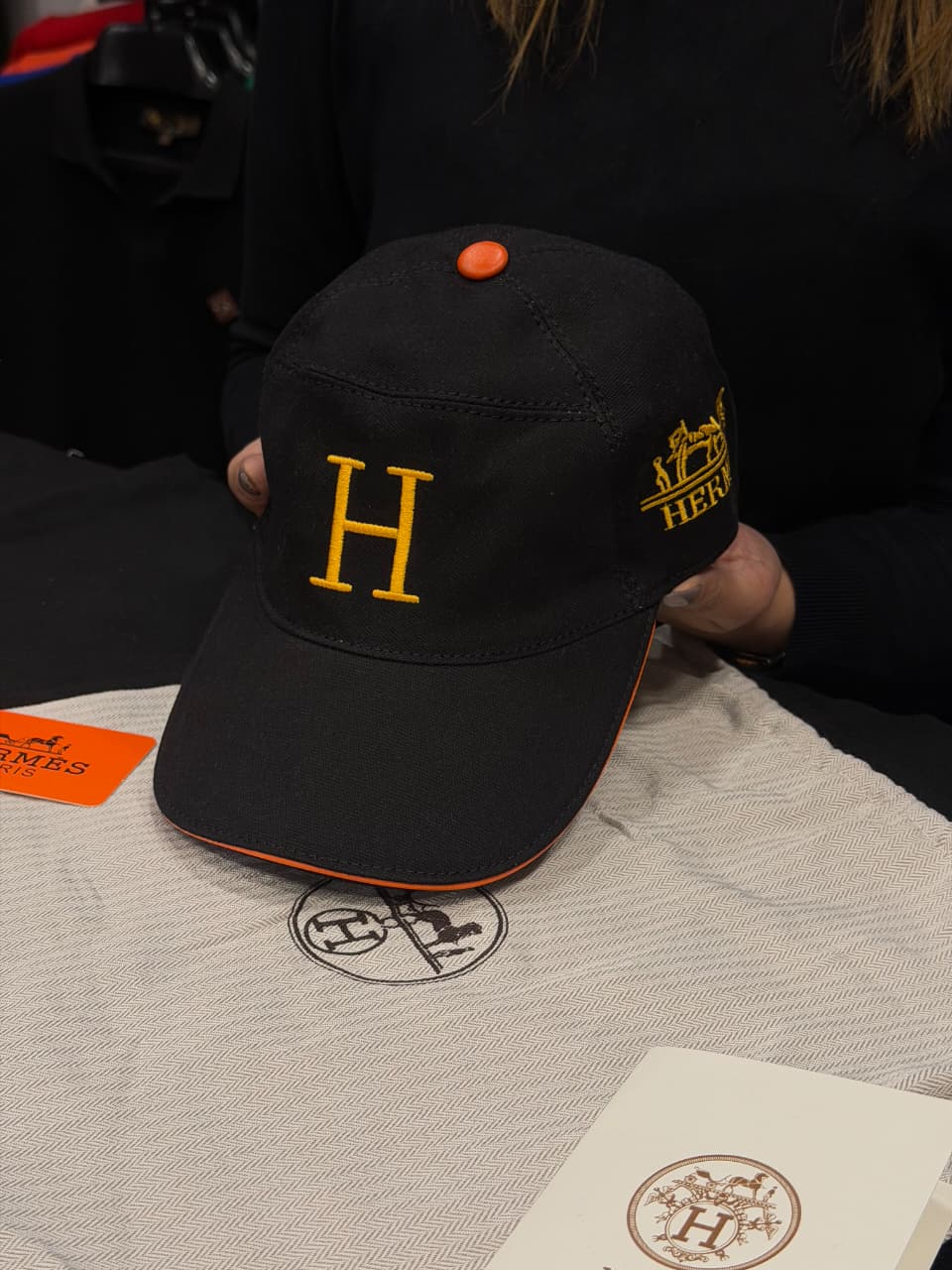 Hermes Premium Cap with Dust Cover