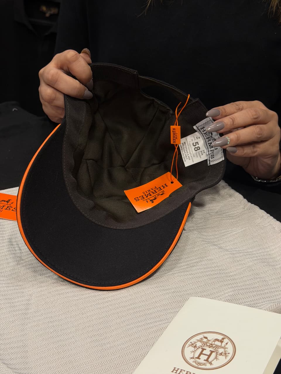 Hermes Premium Cap with Dust Cover