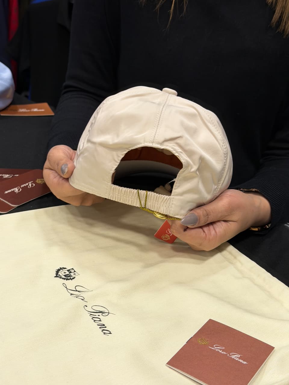 Loro Piana Premium Cap with Dust Cover